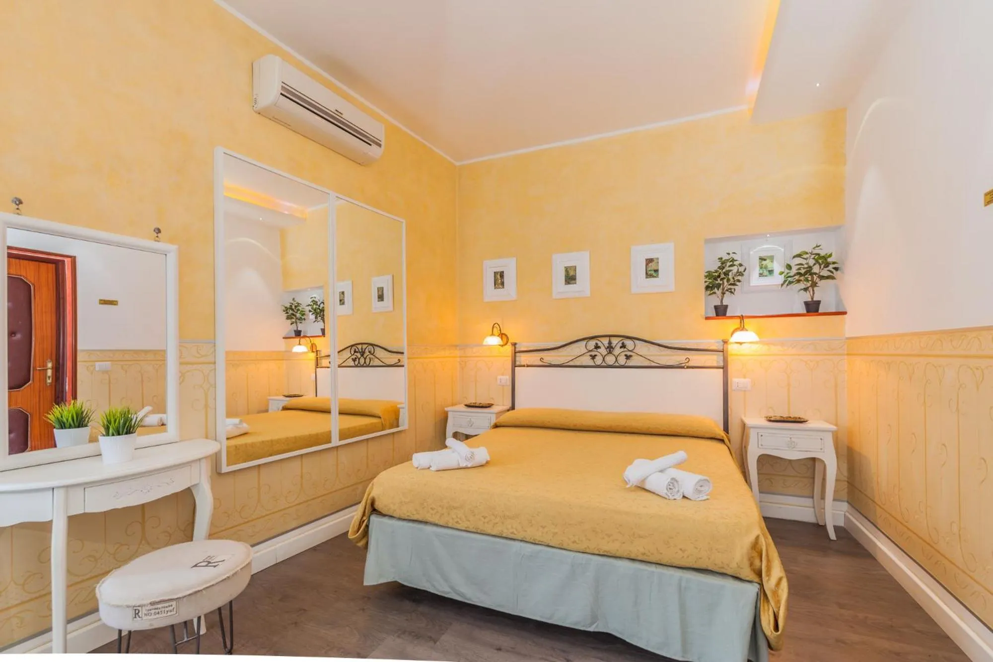 Bed in Albergo Della Corte