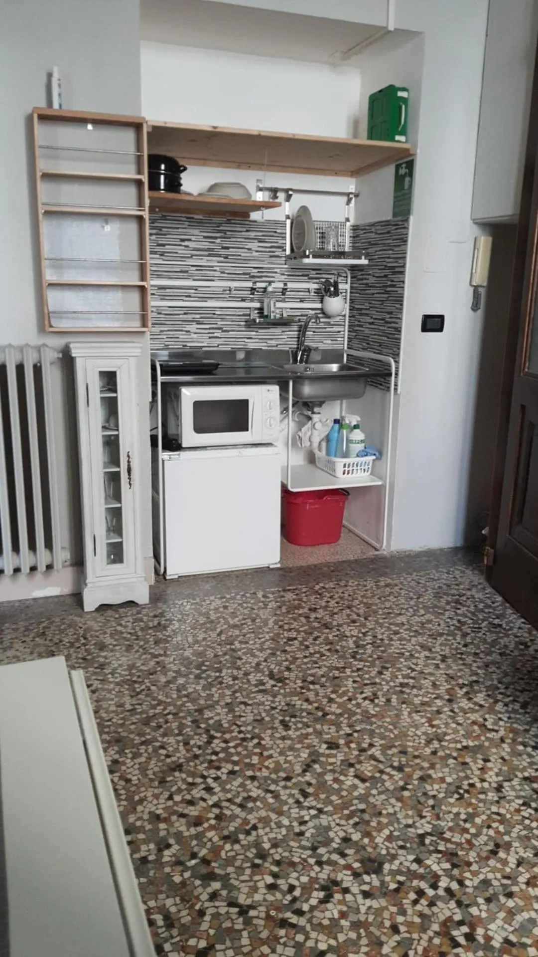 Kitchen or kitchenette in Albergo Avalon
