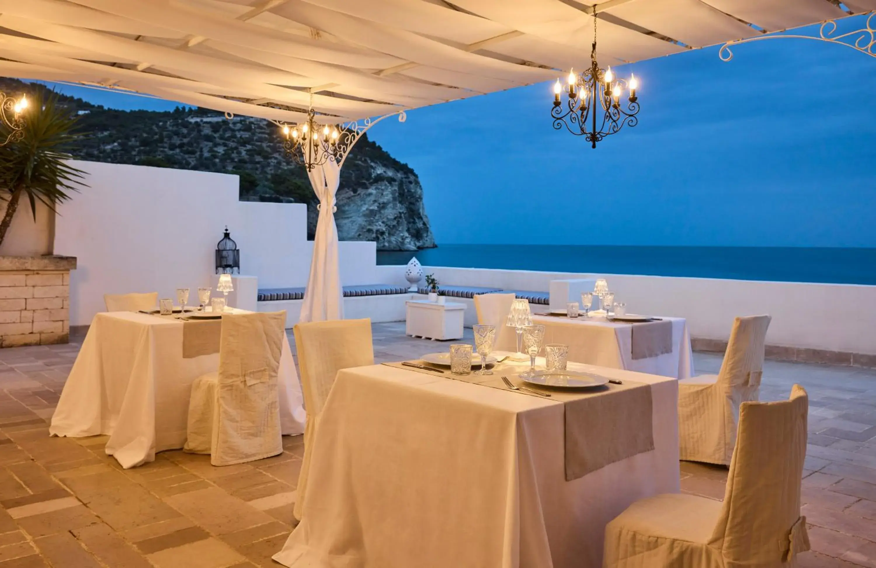 Restaurant/places to eat in La Casa E Il Mare, Private Bay Hotel Restaurant/places to eat in La Casa E Il Mare, Private Bay Hotel