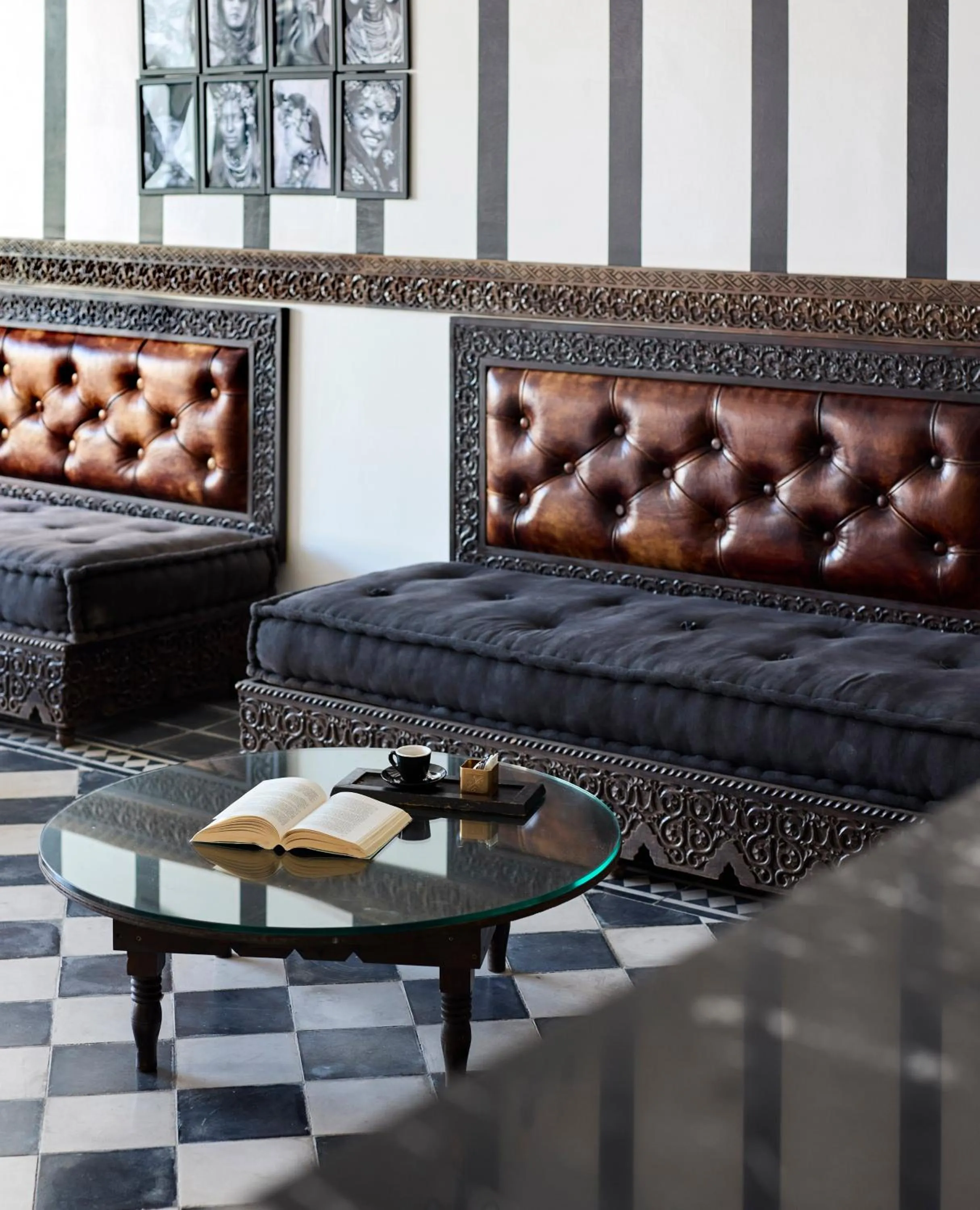 Lounge or bar in La Casa E Il Mare, Private Bay Hotel