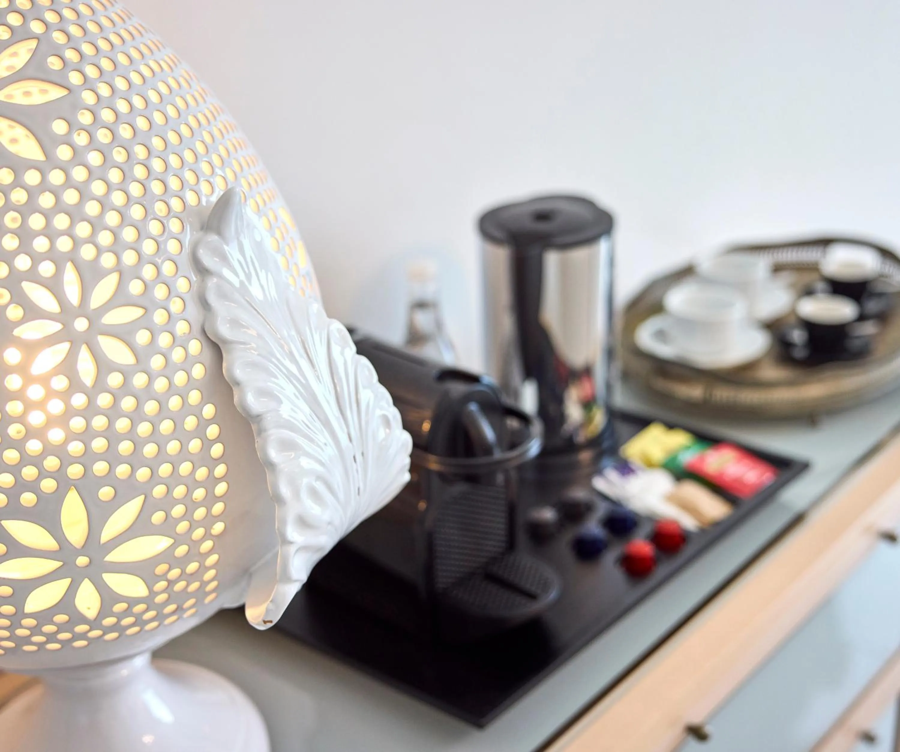 Decorative detail in La Casa E Il Mare, Private Bay Hotel