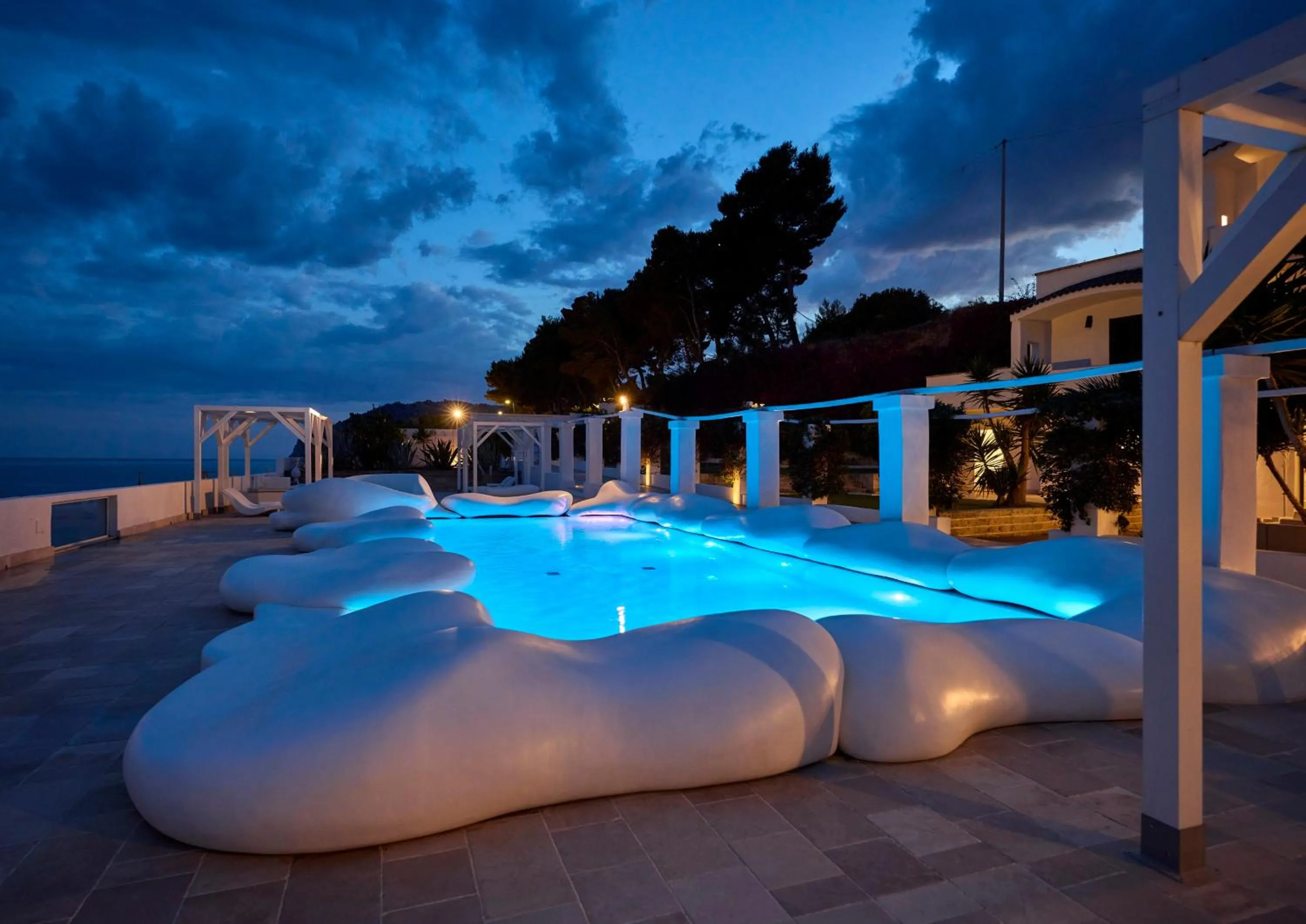 Swimming pool in La Casa E Il Mare, Private Bay Hotel
