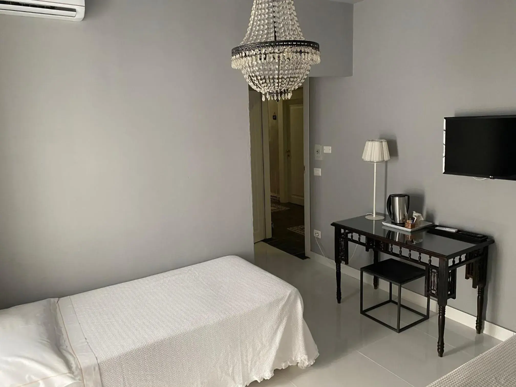 Bed in La Casa E Il Mare, Private Bay Hotel Bed in La Casa E Il Mare, Private Bay Hotel