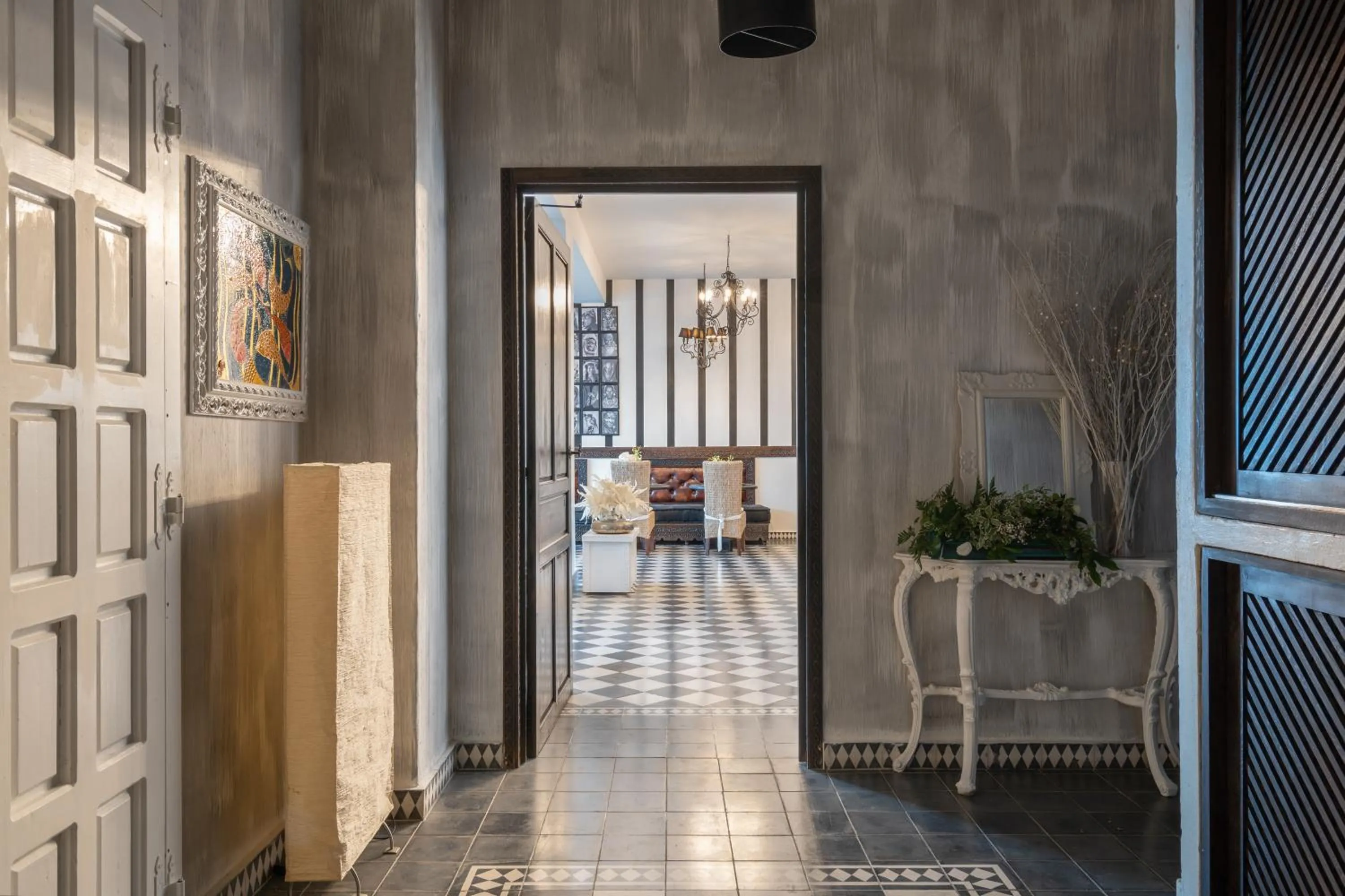 Decorative detail in La Casa E Il Mare, Private Bay Hotel