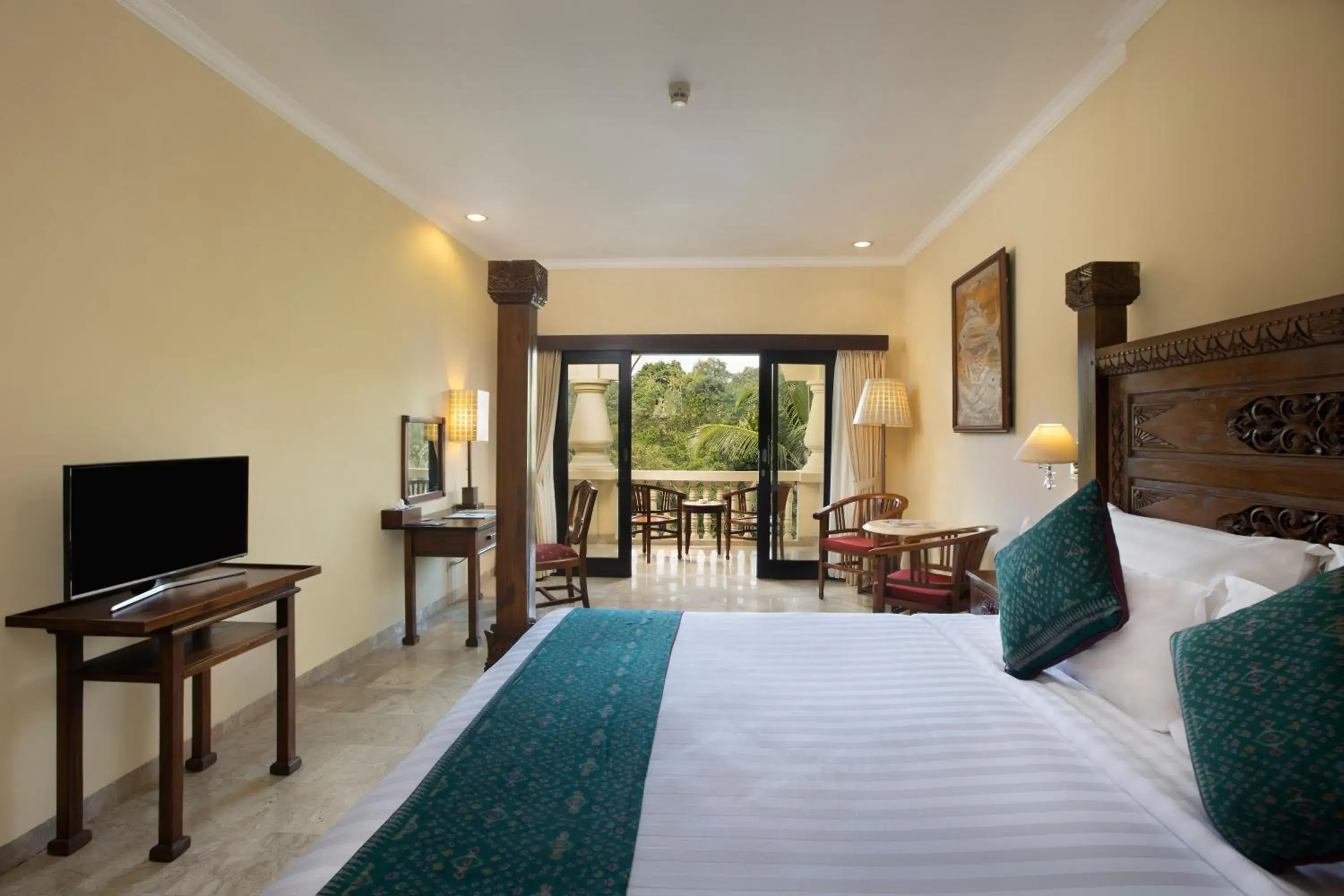 Deluxe King Room with Pool View (Free Daily Afternoon Tea) in Ayung Resort Ubud Deluxe King Room with Pool View (Free Daily Afternoon Tea) in Ayung Resort Ubud