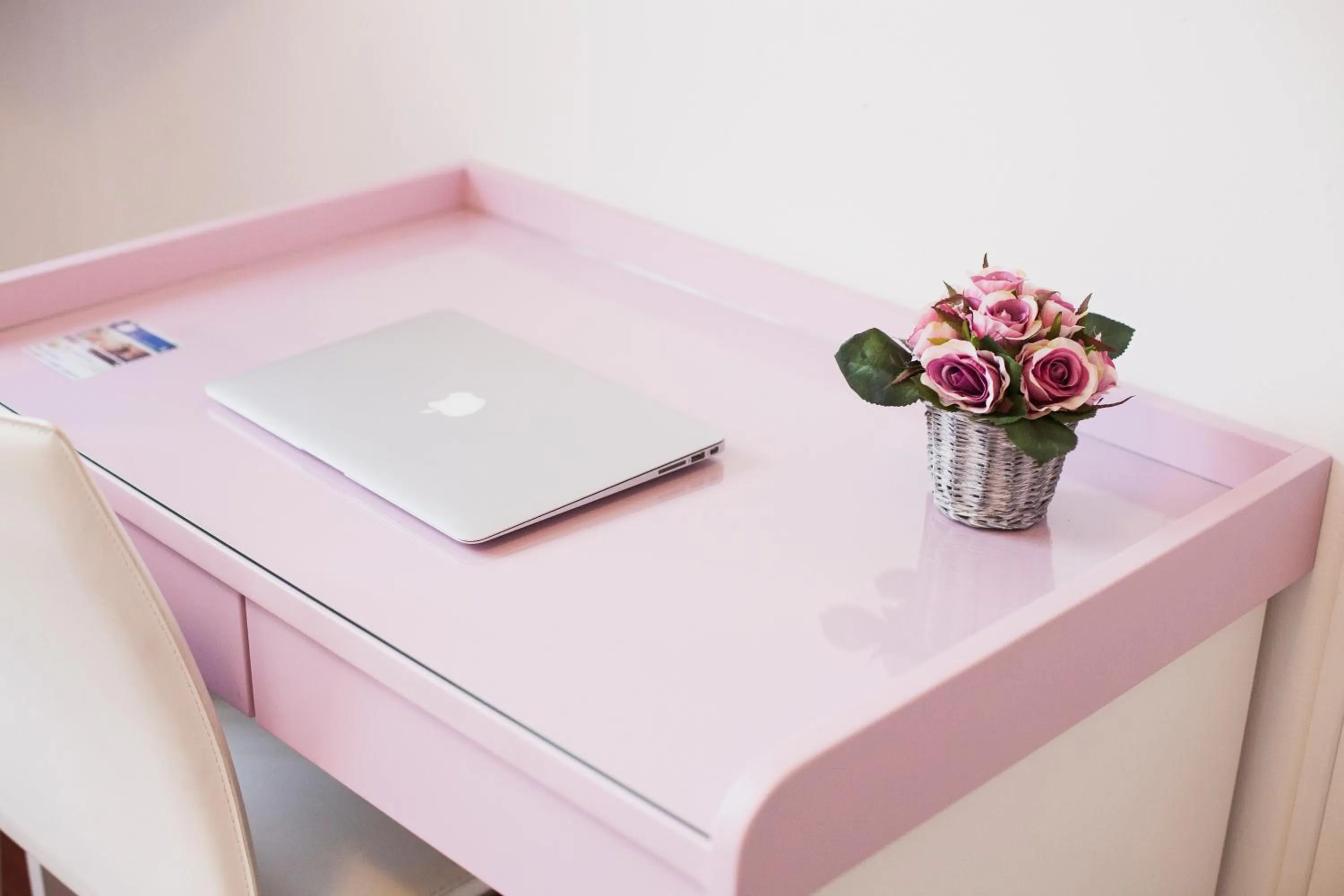 Decorative detail in B&B Botton D'Oro 2