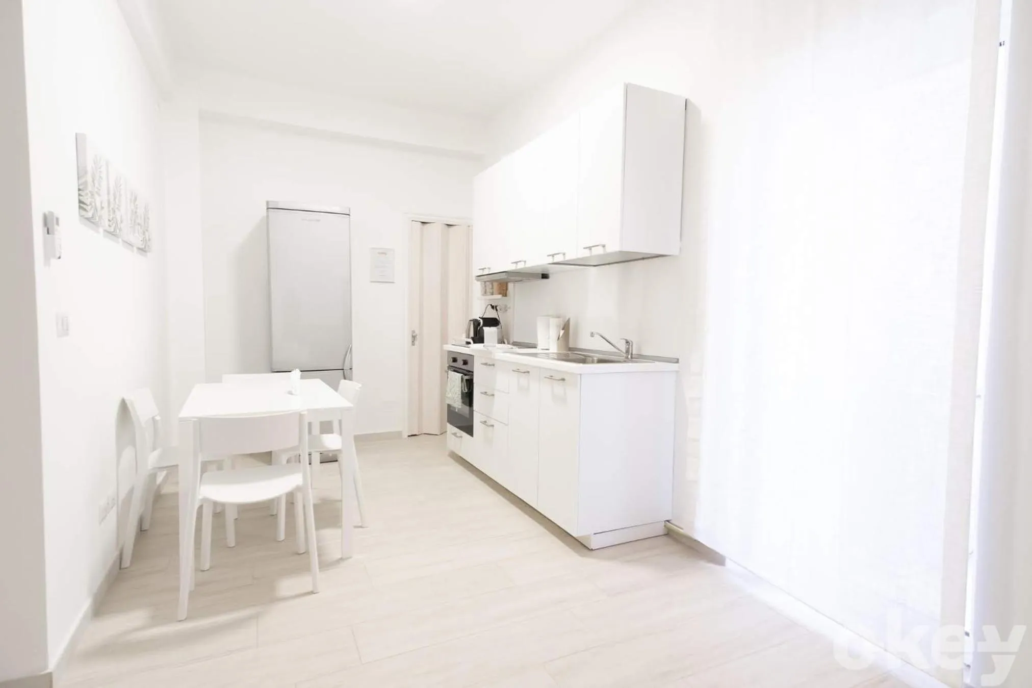 Communal kitchen in Casa Viviana - Bari Policlinico