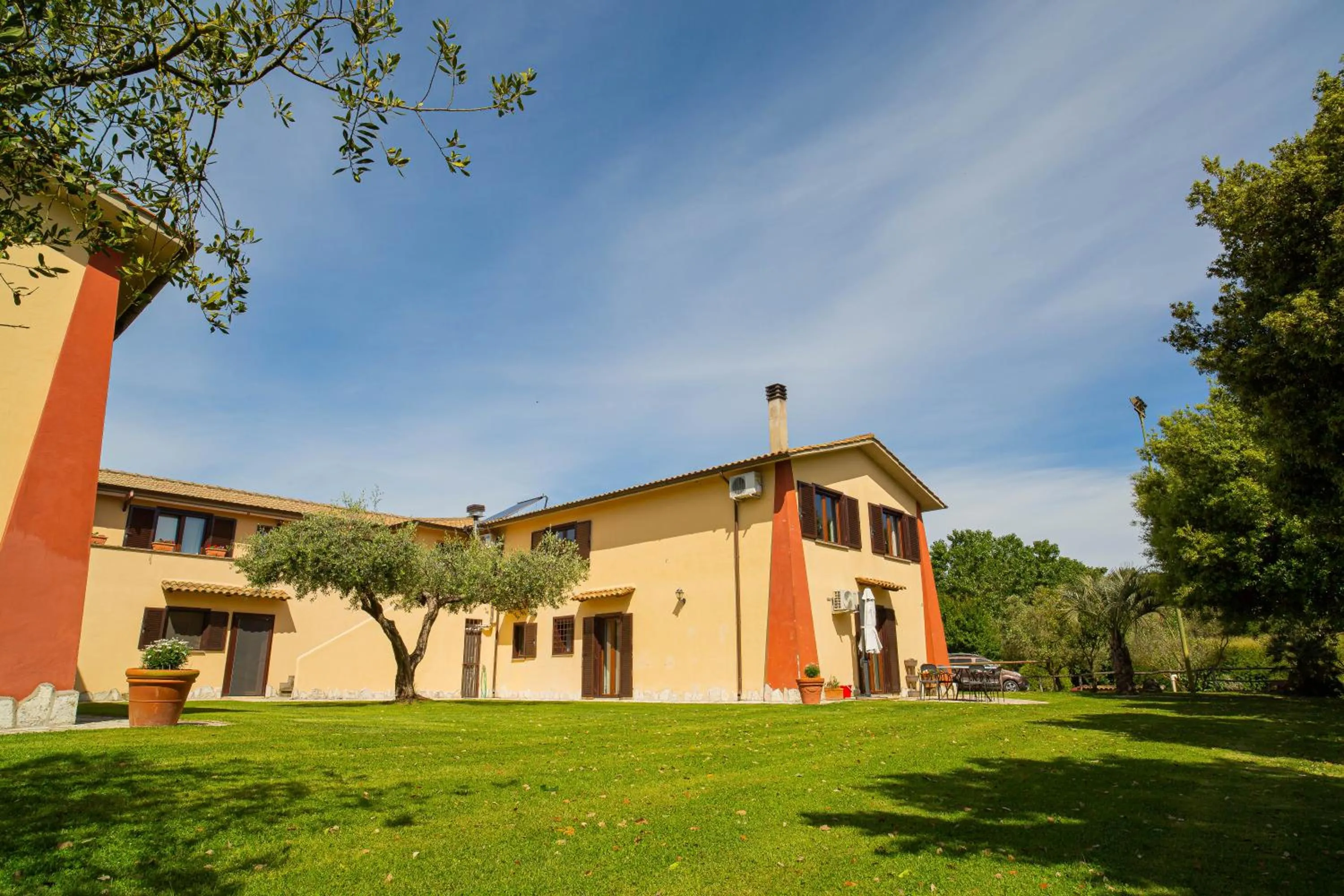 Property building in Agriturismo Zugarelli