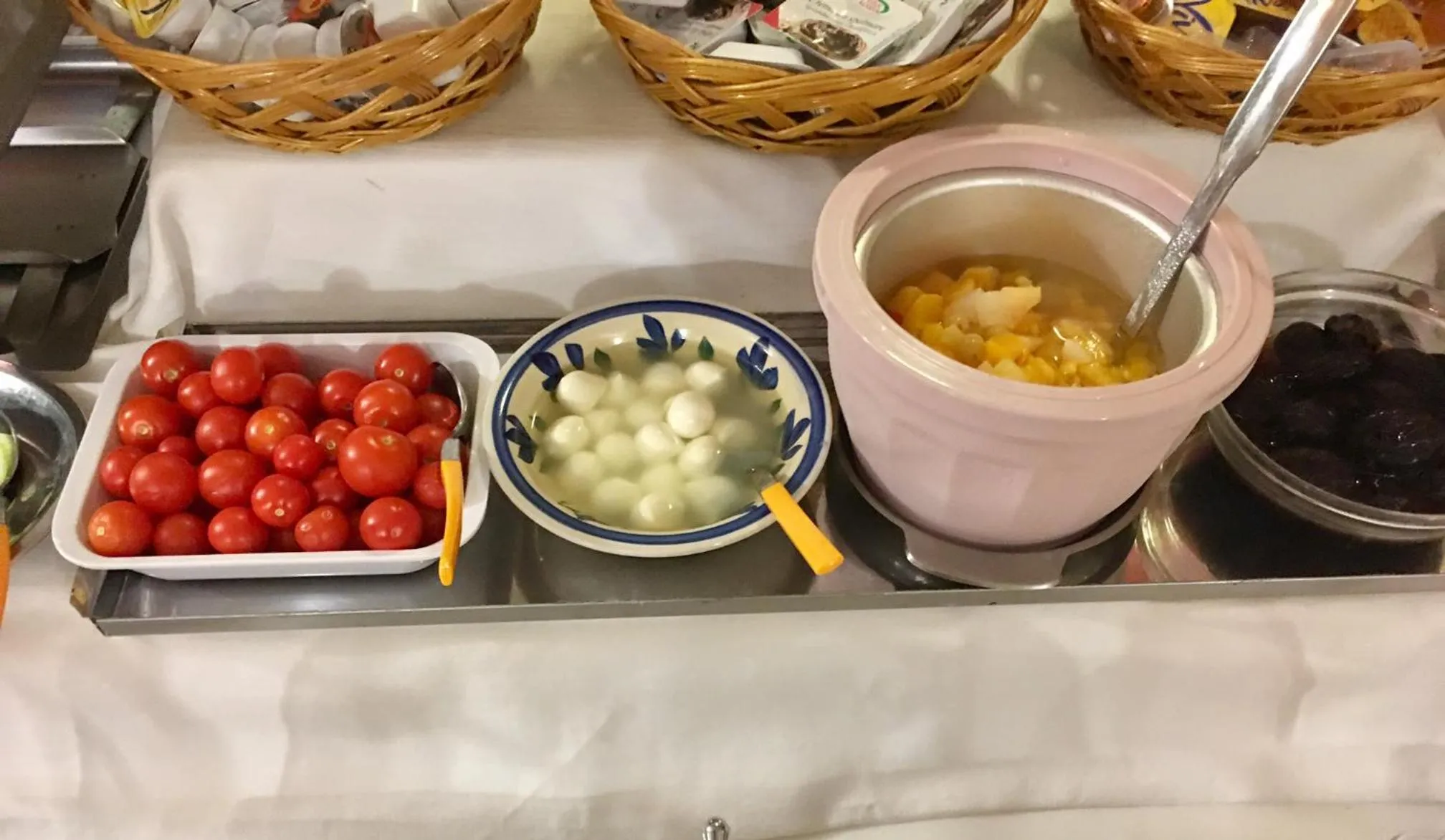 Buffet breakfast in Hotel Fortuna