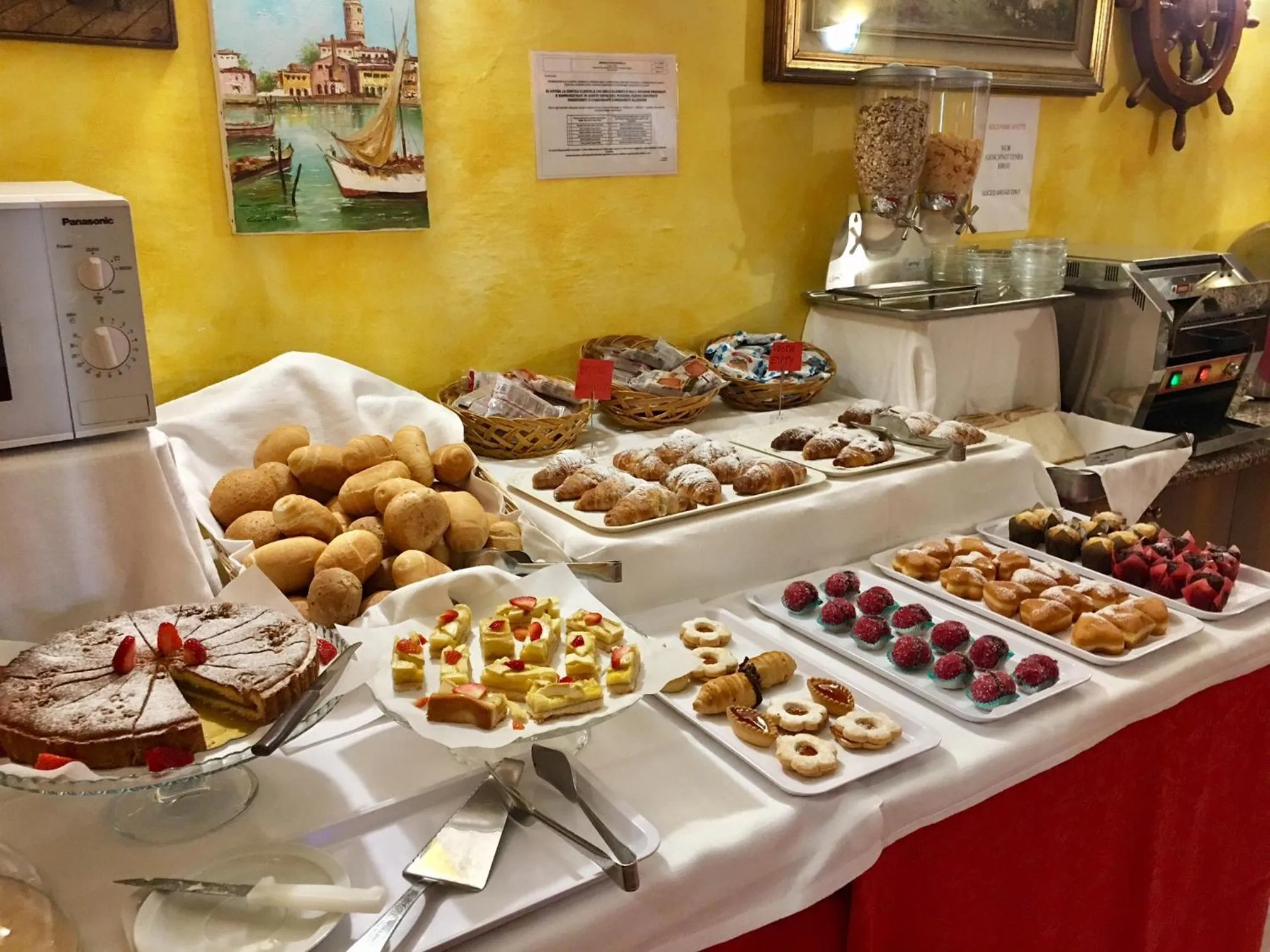 Buffet breakfast in Hotel Fortuna