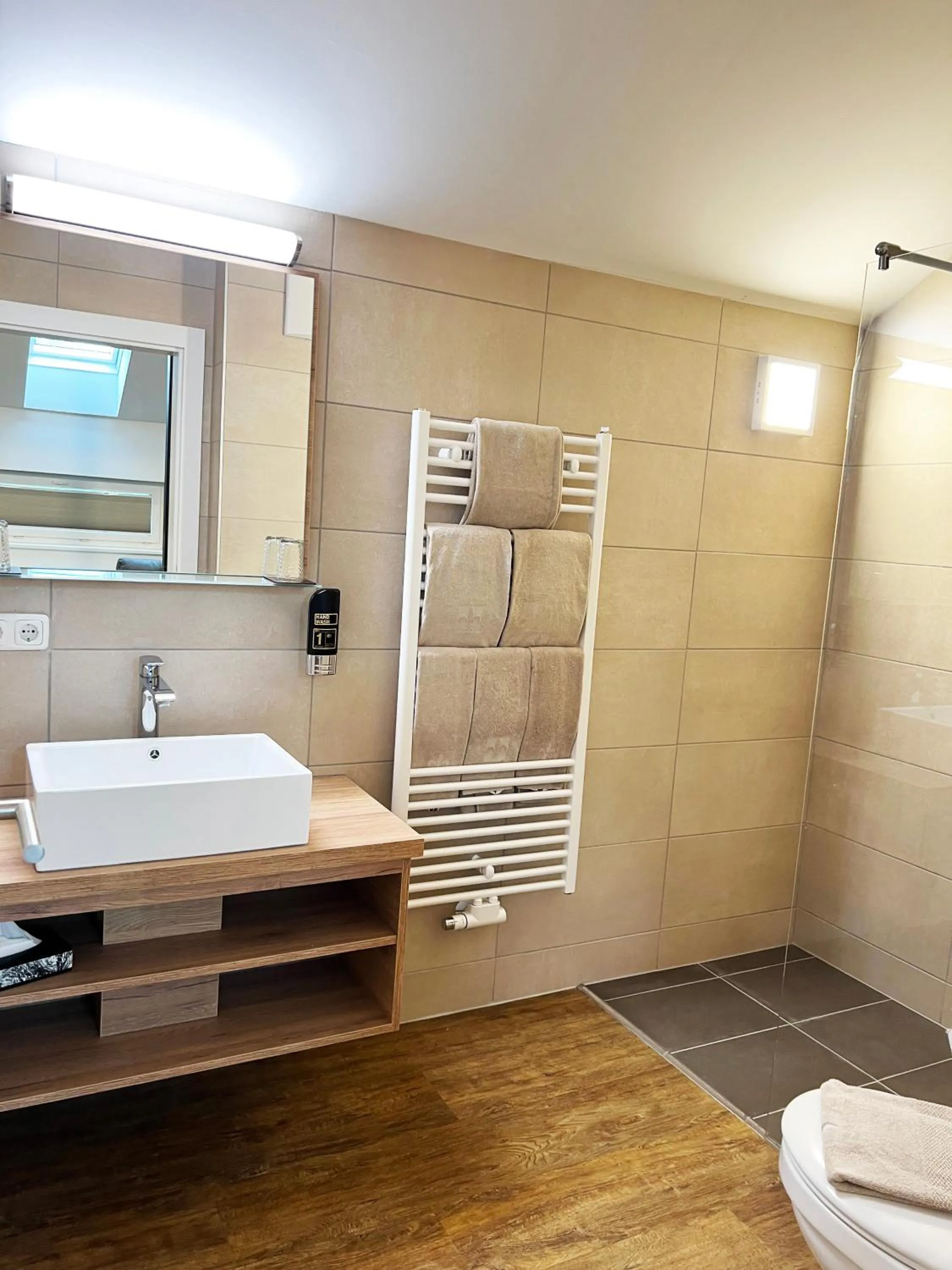 Toilet in Hotel Stiegler Bed & Breakfast