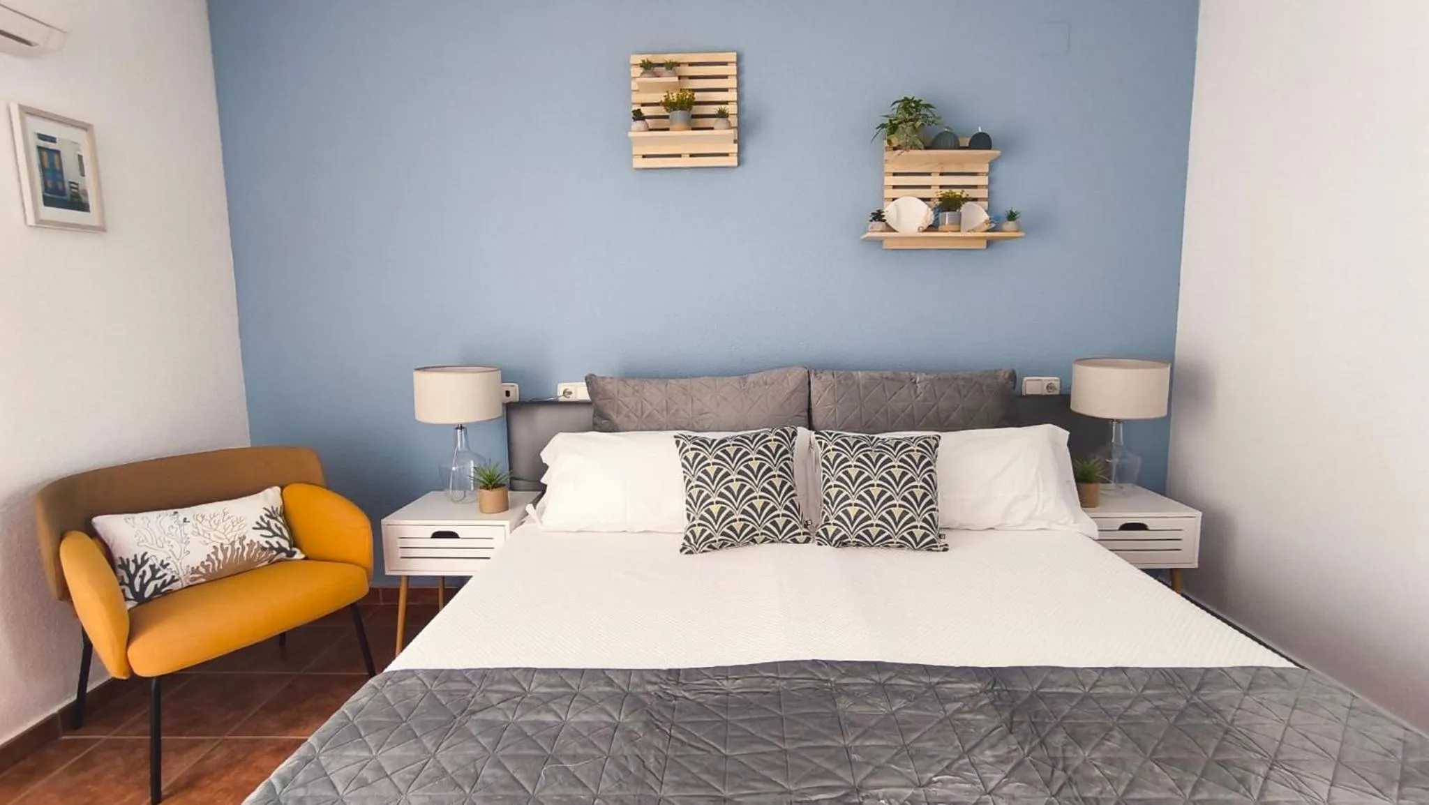 TV and multimedia, Bed in Hotel Costa Blanca Rojales