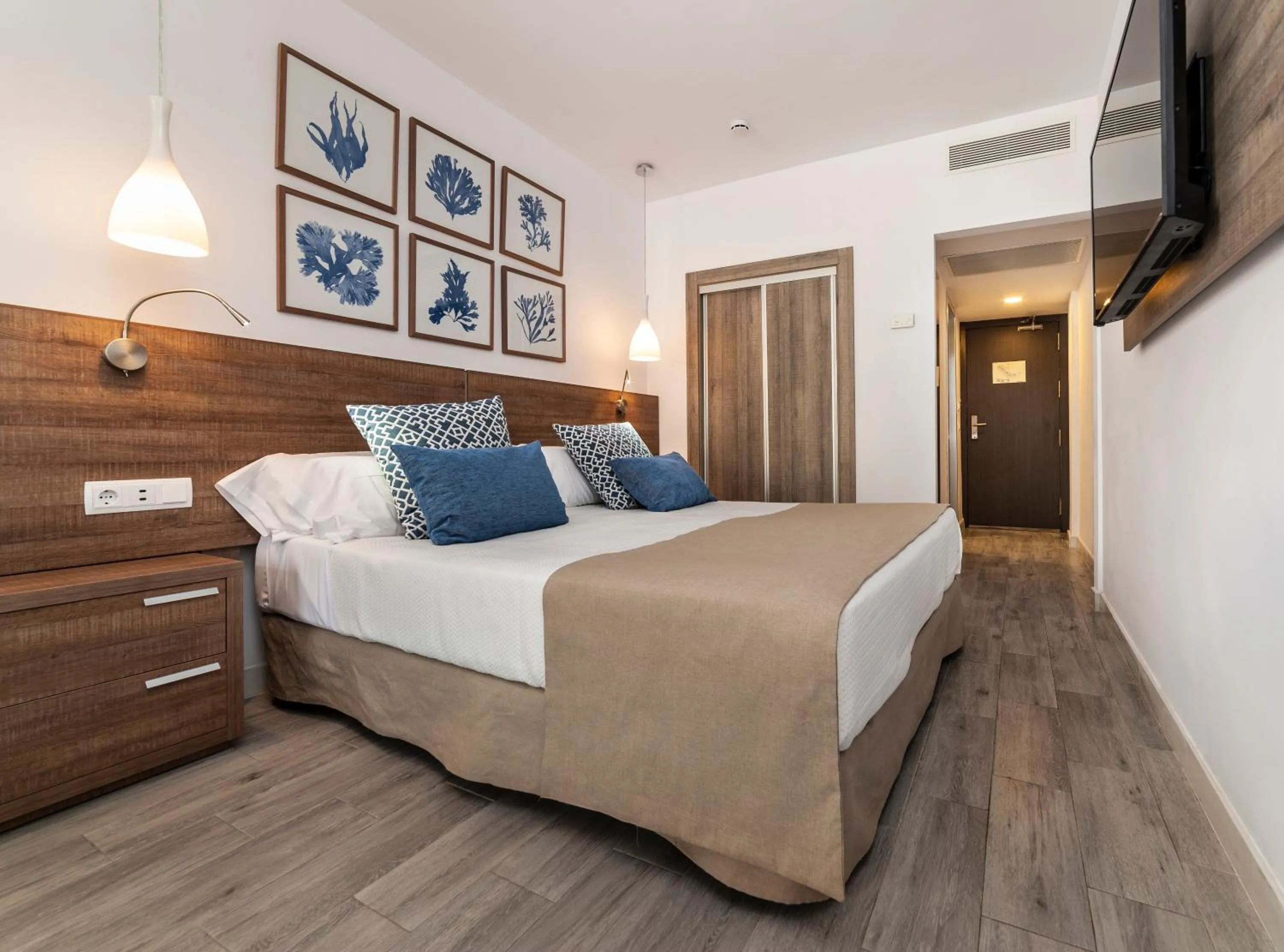 Bed in Globales Don Pedro - Adults Only