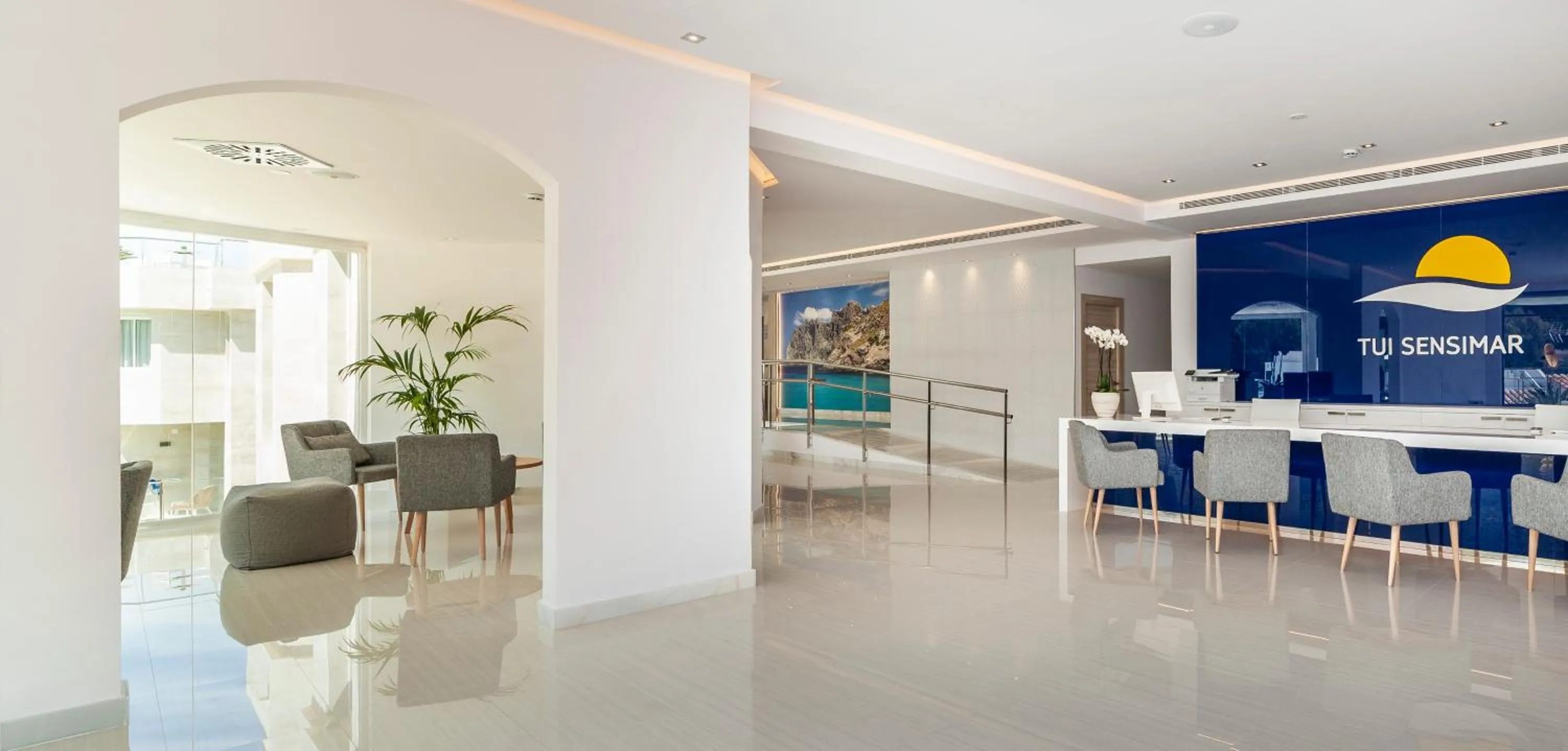 Lobby or reception in Globales Don Pedro - Adults Only