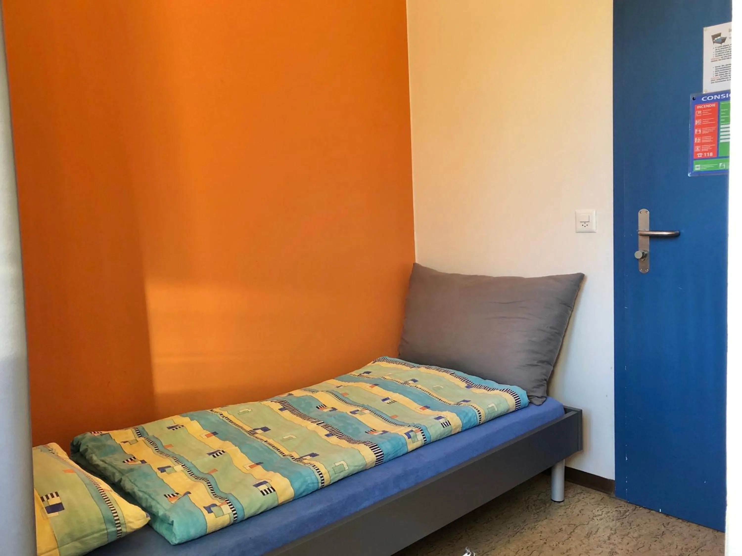 Bed in Auberge Pour Tous