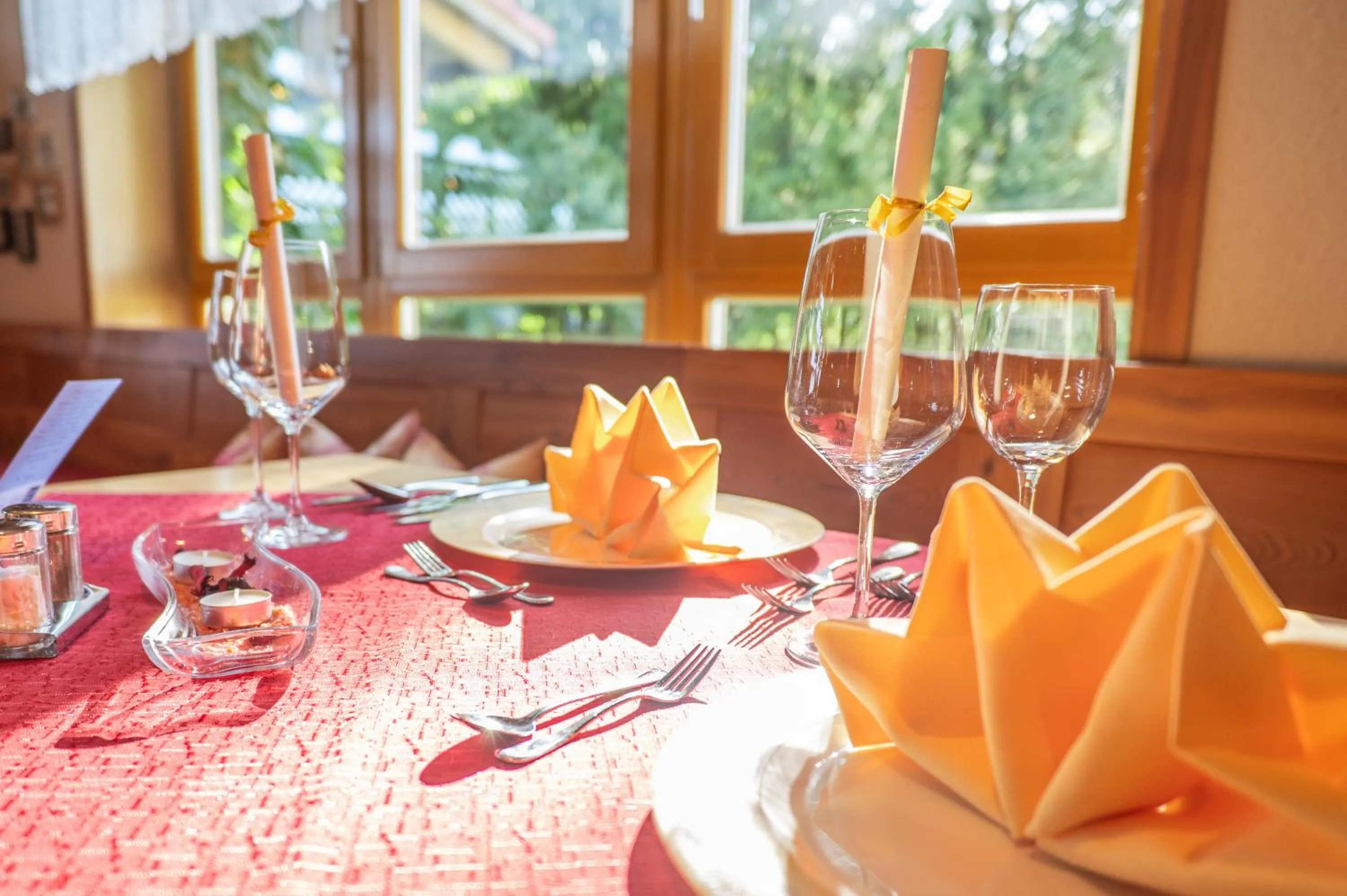 Restaurant/places to eat in Landhotel Tannenhof