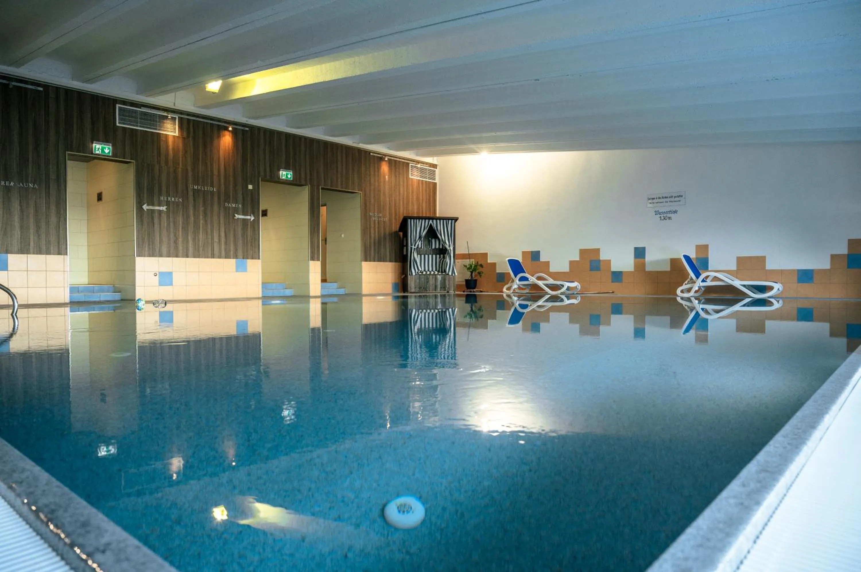 Swimming pool in Landhotel Tannenhof