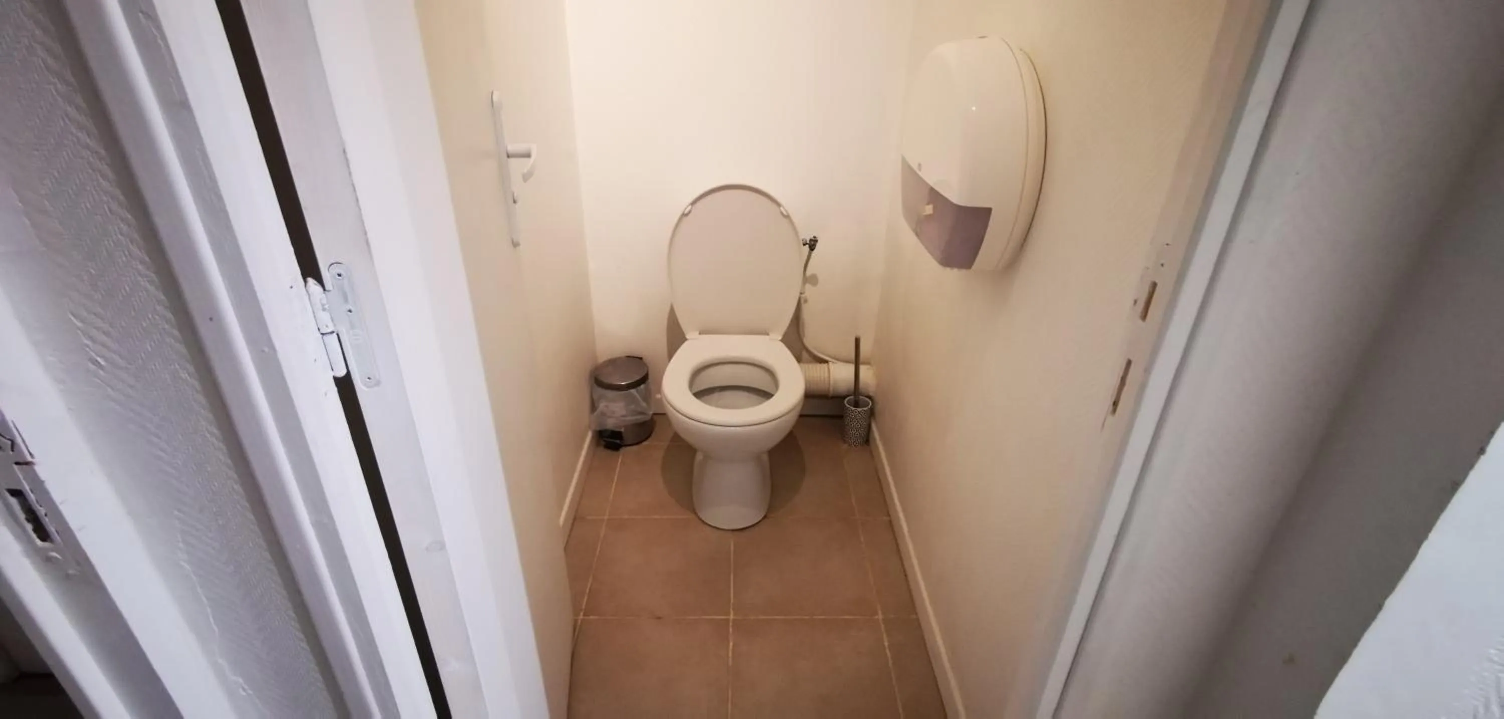 Toilet in Le Coffice Auberge de Jeunesse