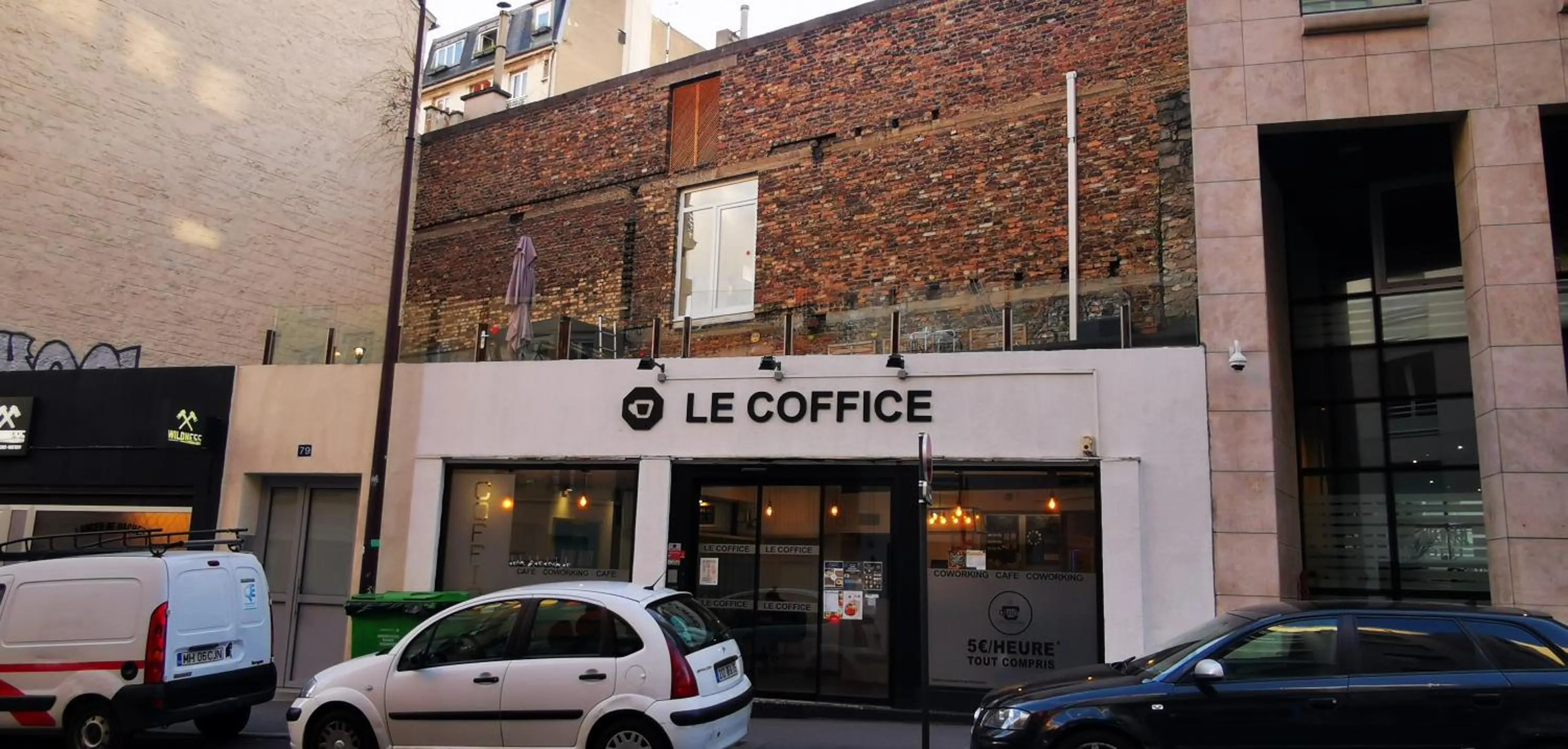 Facade/entrance in Le Coffice Auberge de Jeunesse
