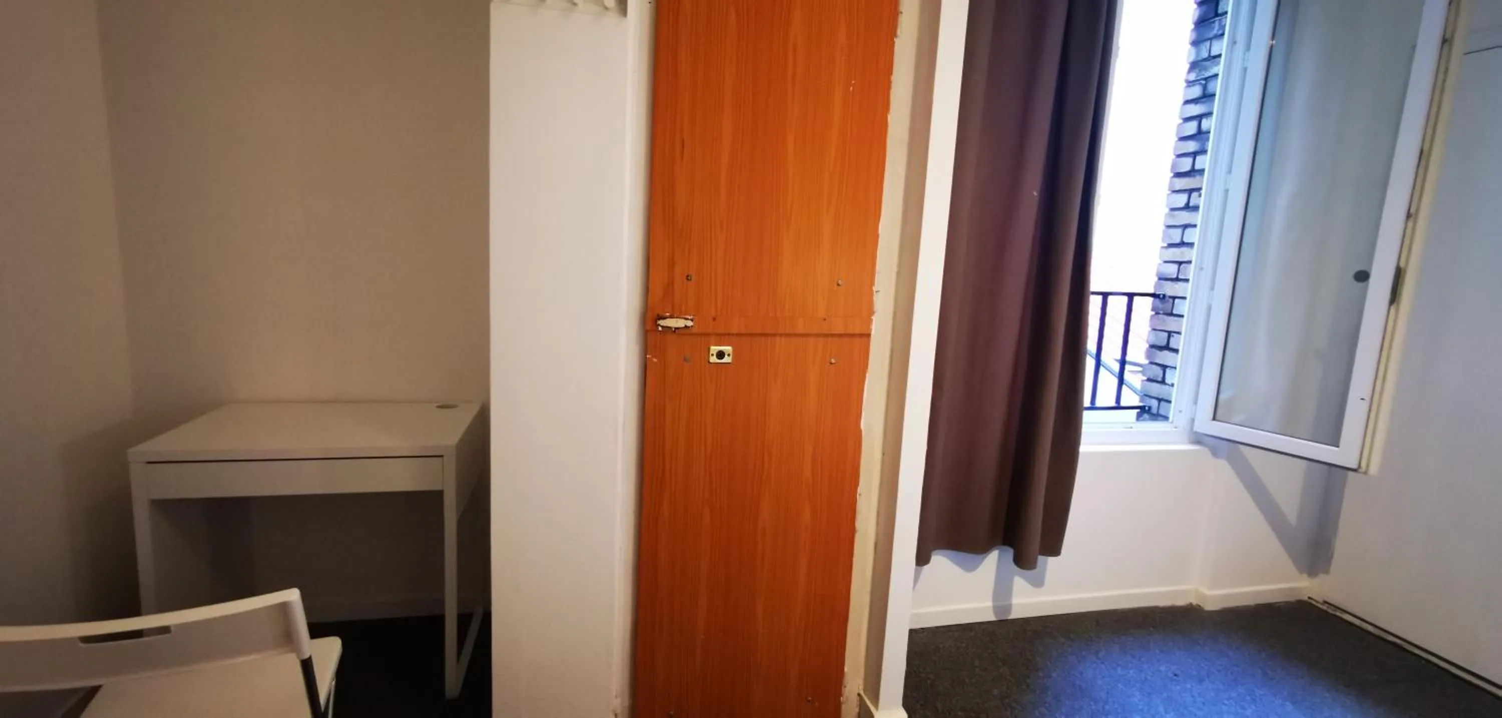 Photo of the whole room in Le Coffice Auberge de Jeunesse