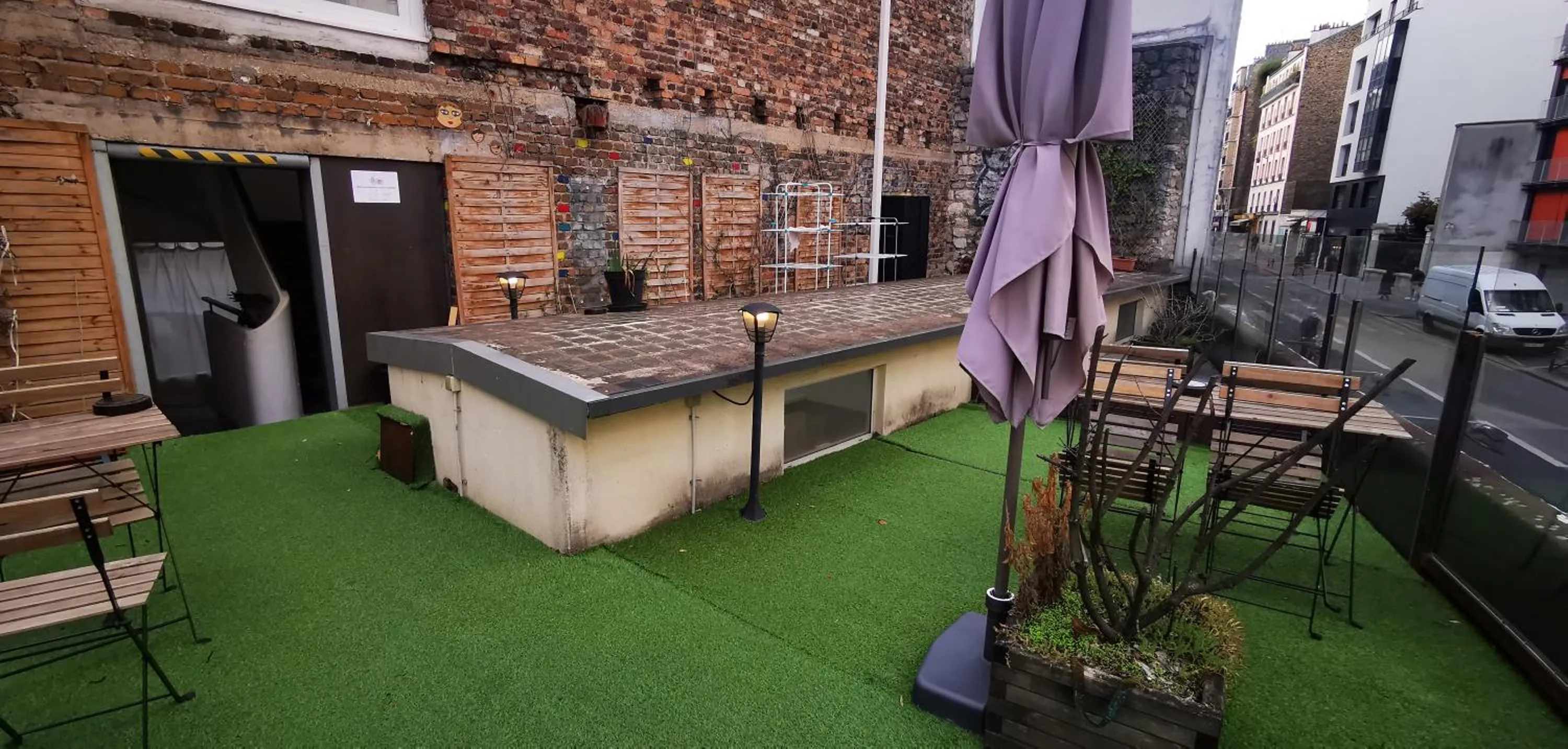 Balcony/Terrace in Le Coffice Auberge de Jeunesse