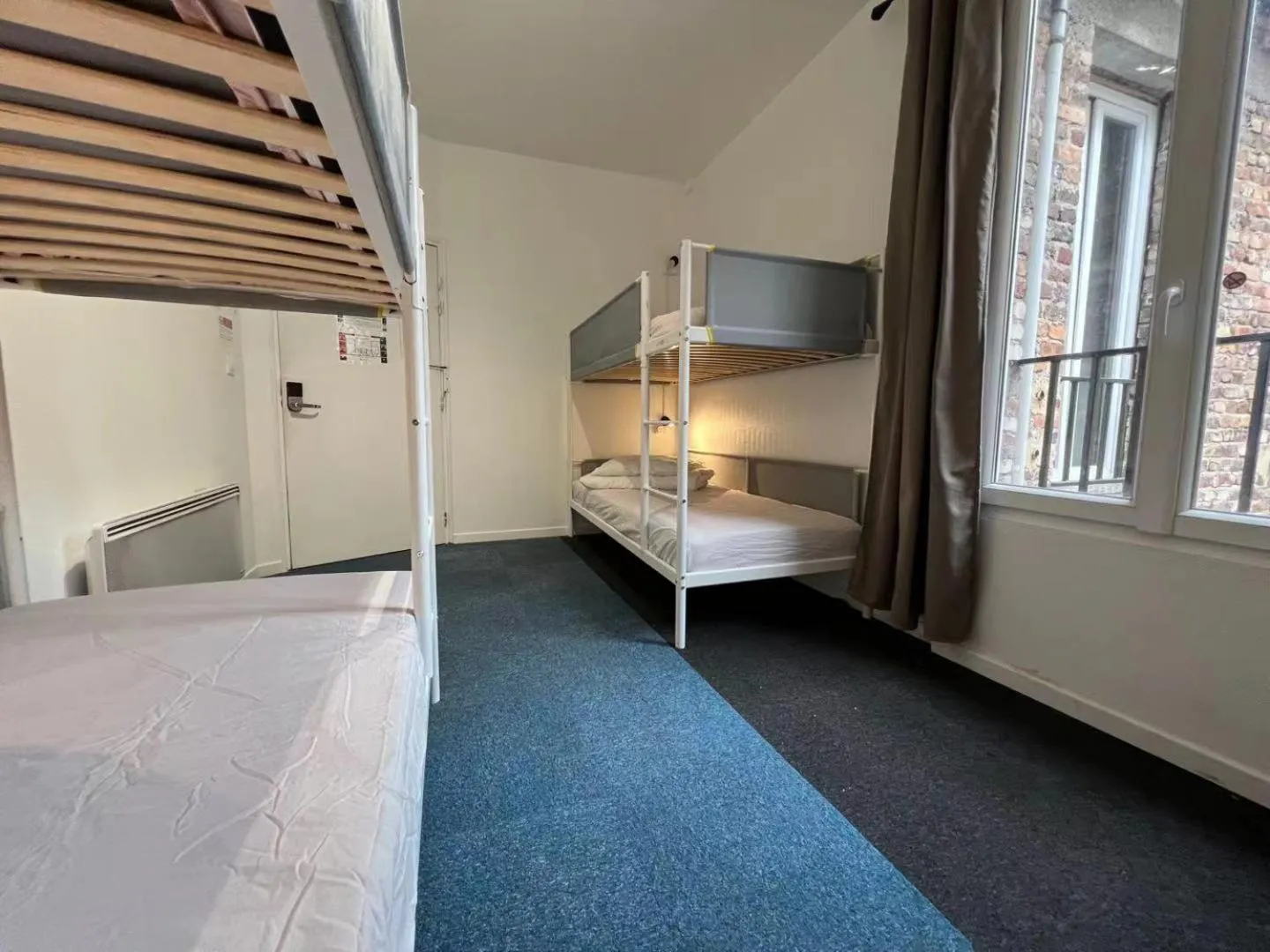 Photo of the whole room, Bed in Le Coffice Auberge de Jeunesse