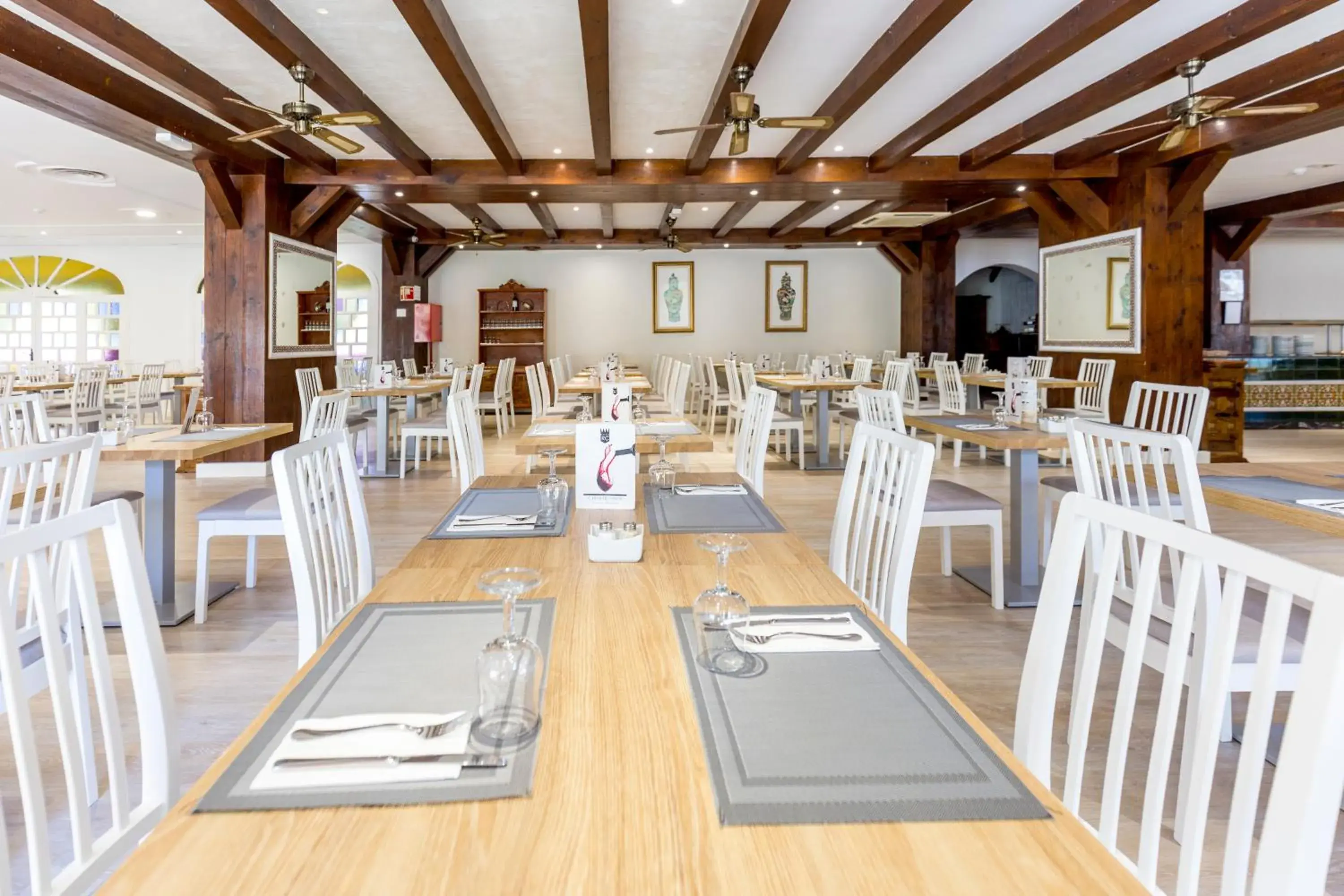 Restaurant/places to eat in Rey Carlos Restaurant/places to eat in Rey Carlos