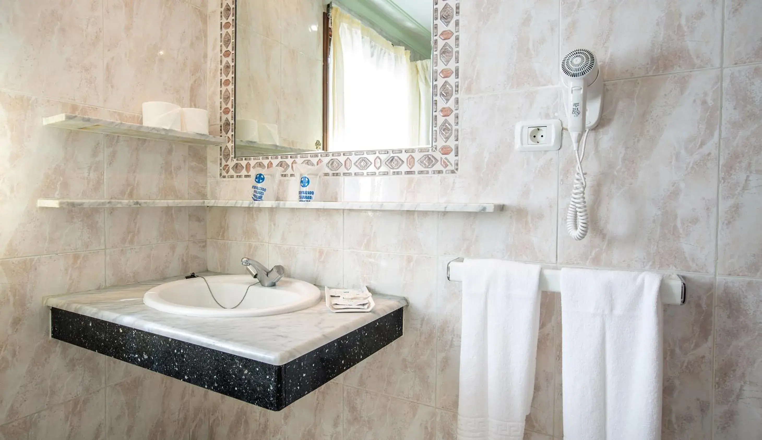 Bathroom in Rey Carlos Bathroom in Rey Carlos