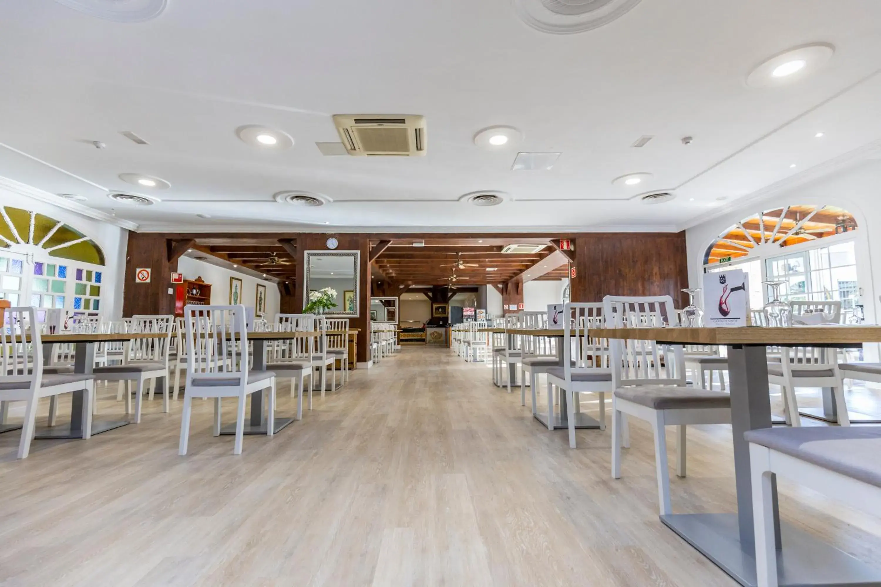 Restaurant/places to eat in Rey Carlos Restaurant/places to eat in Rey Carlos