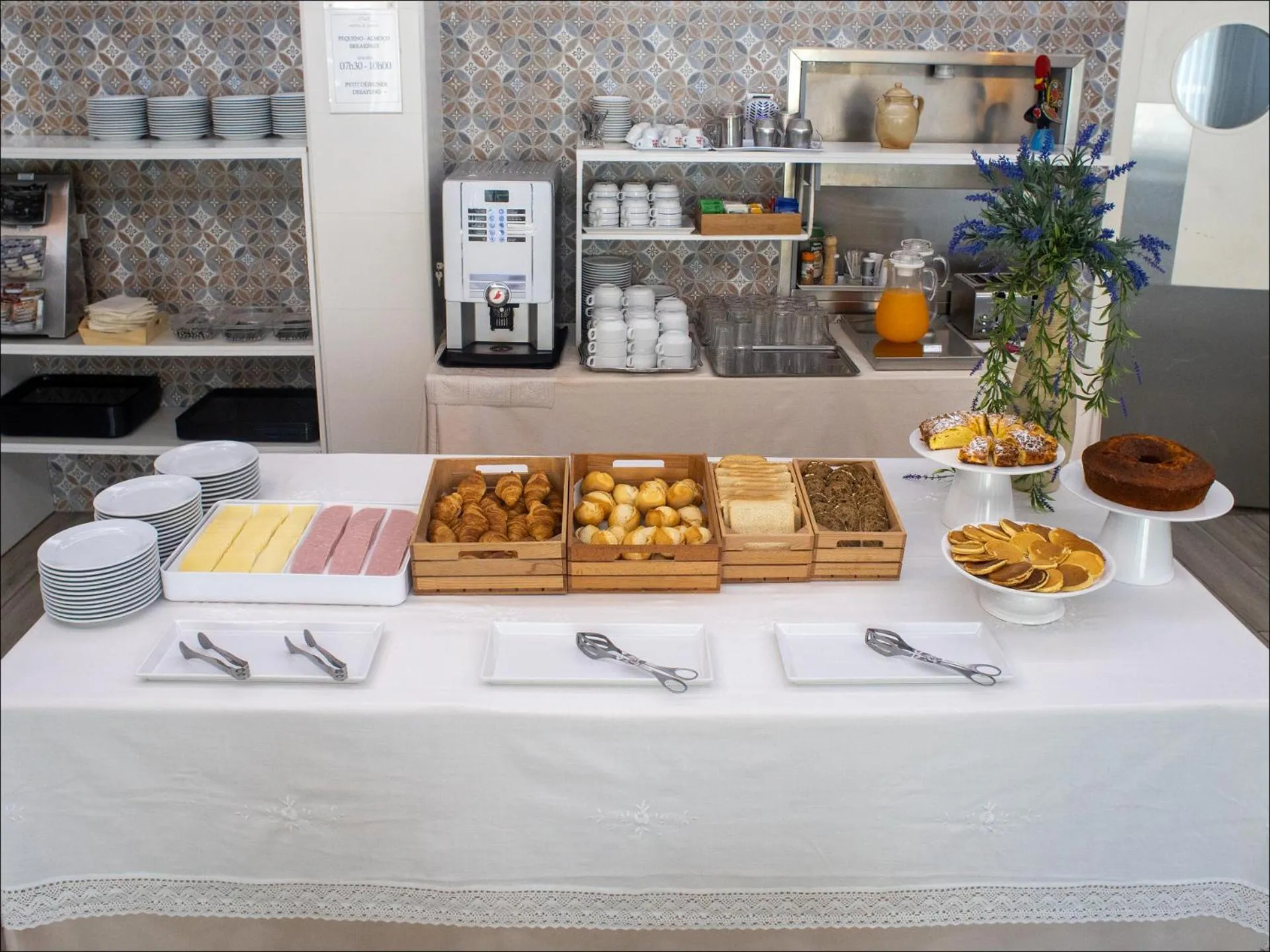 Breakfast in Hotel D. Dinis