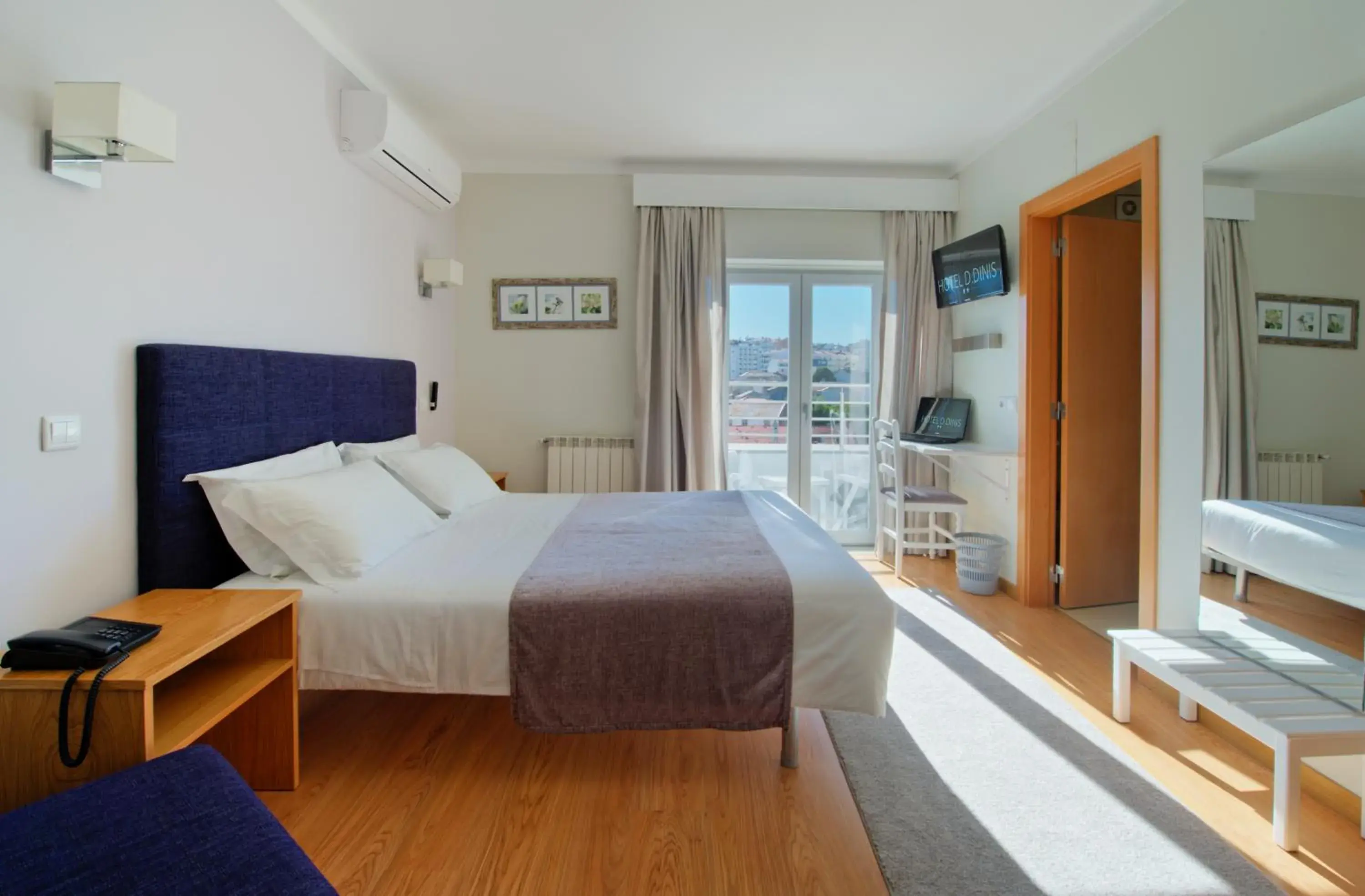Double Room with Balcony in Hotel D. Dinis Double Room with Balcony in Hotel D. Dinis