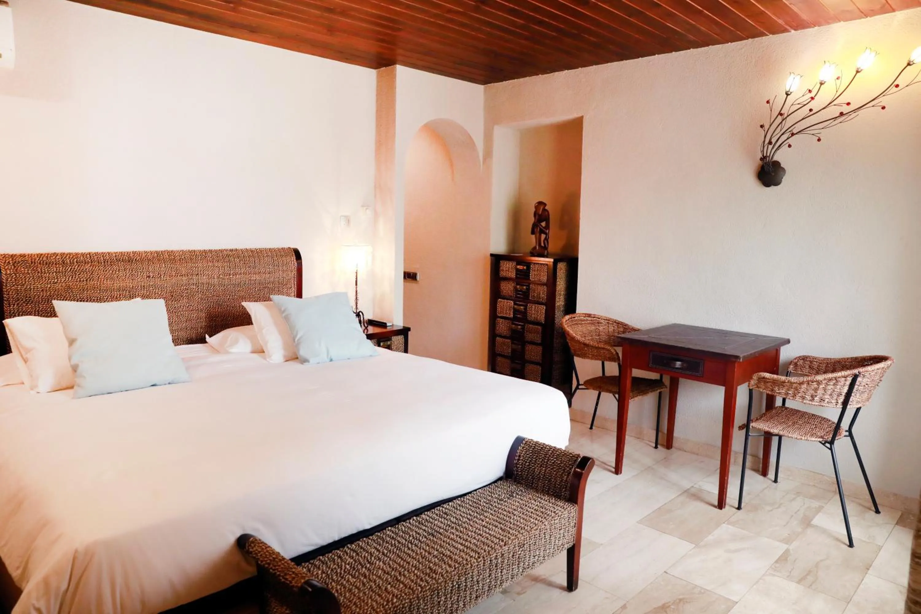 Bed in La Violeta HOTEL SPA & CHILL OUT