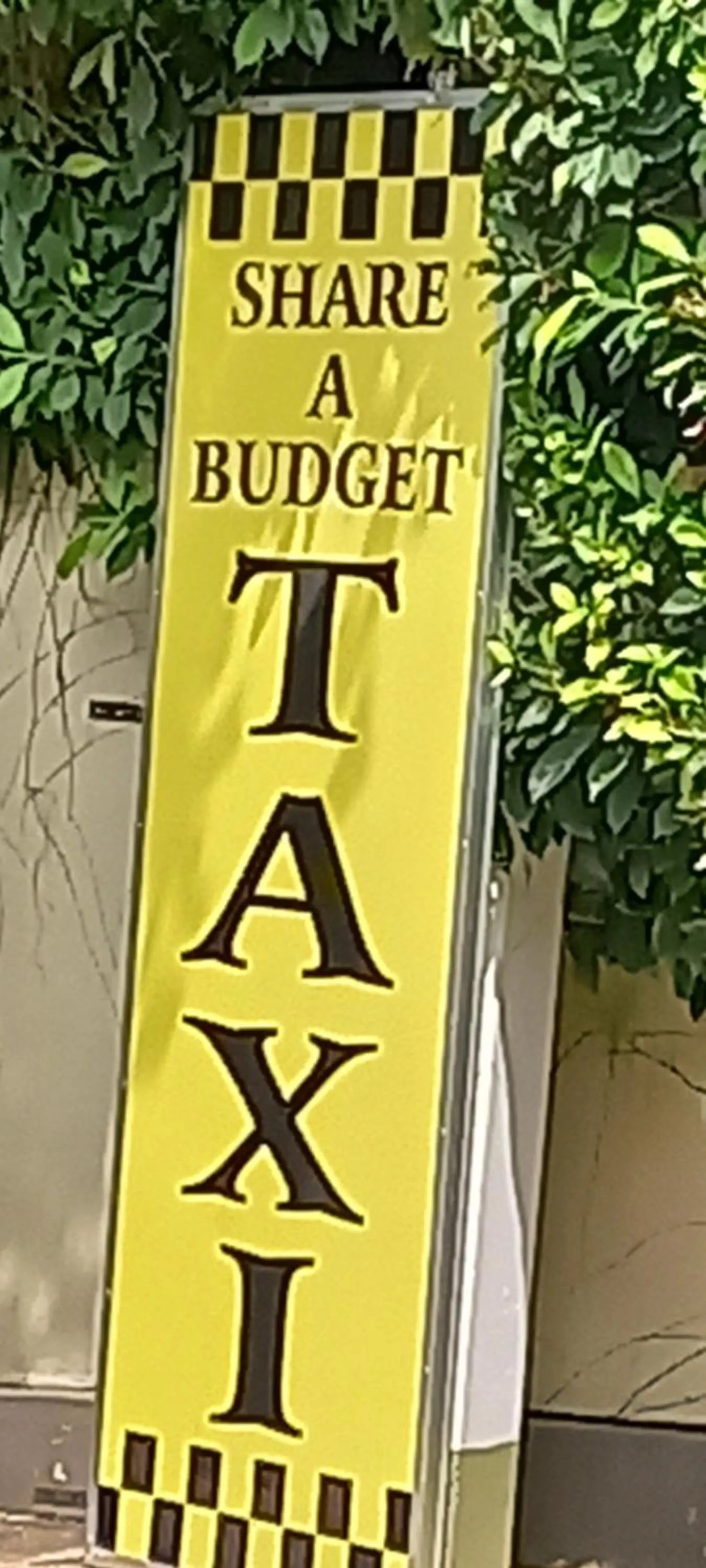 Business facilities in Ocean View tourist guest house at Negombo beach near the airport