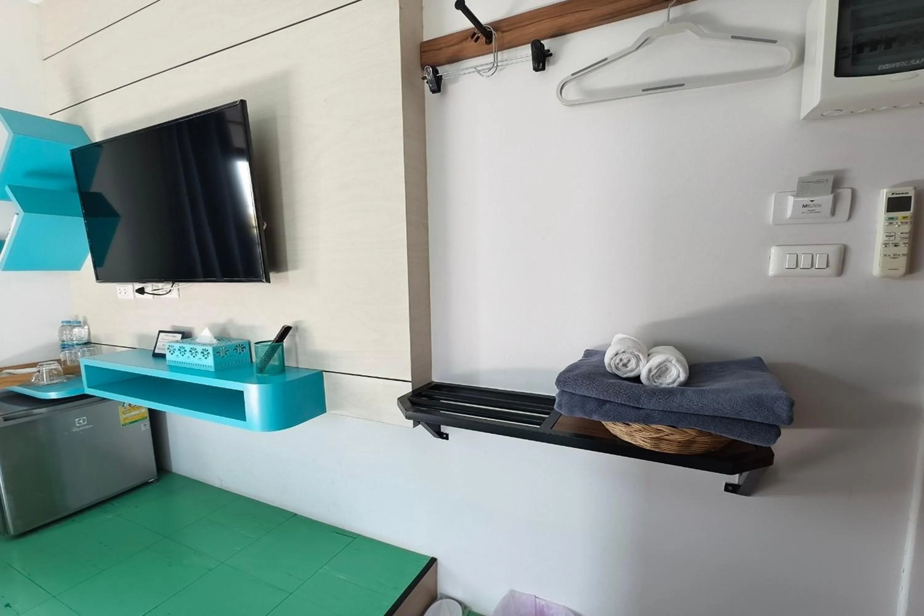 TV and multimedia in Lilliput Riverside Bangkachao