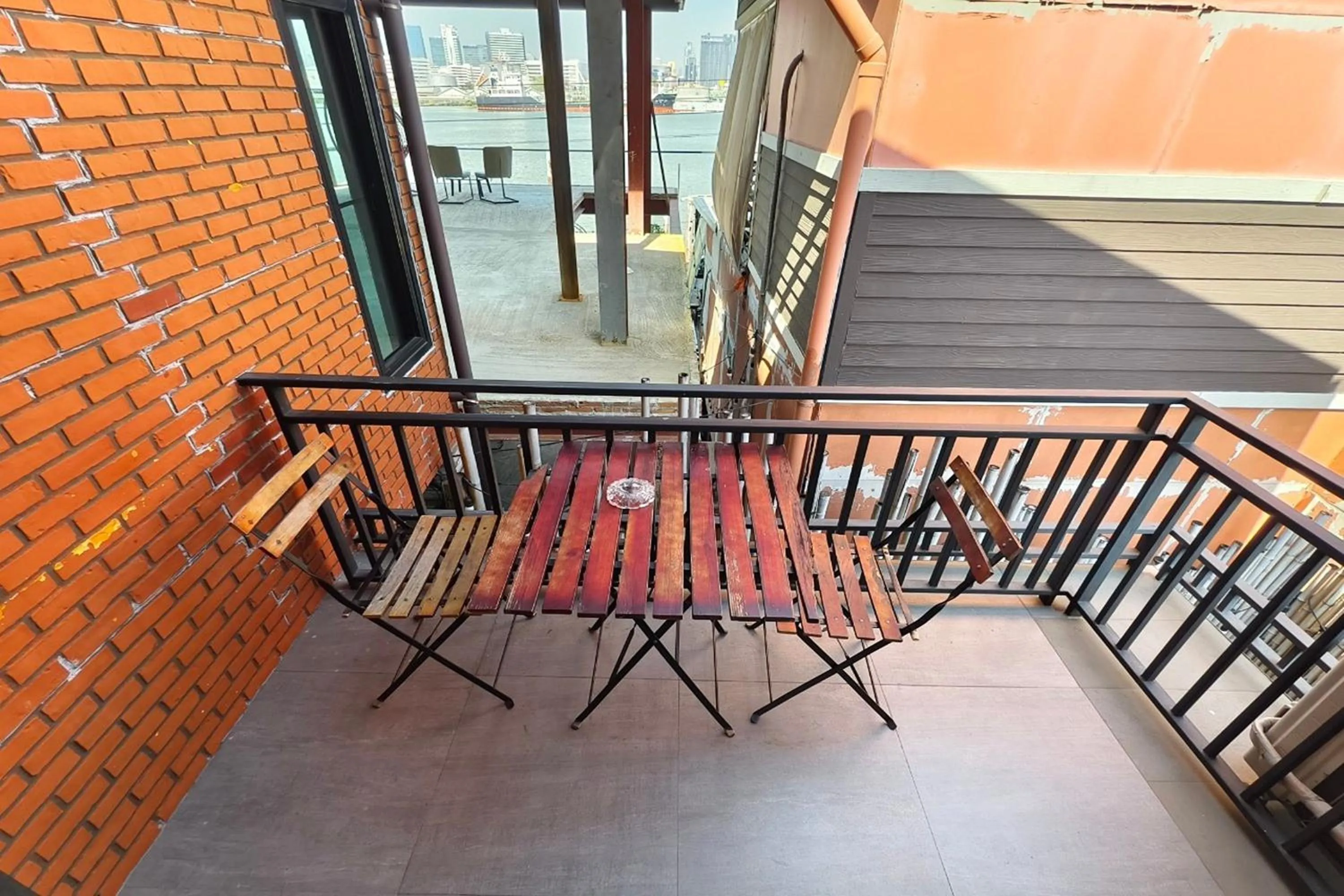 Balcony/Terrace in Lilliput Riverside Bangkachao