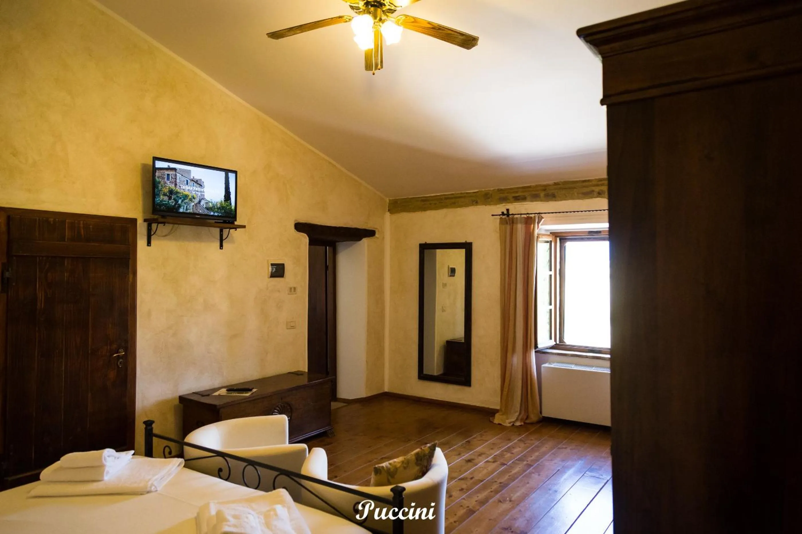 Photo of the whole room, Bed in Tenuta Fattoria Vecchia