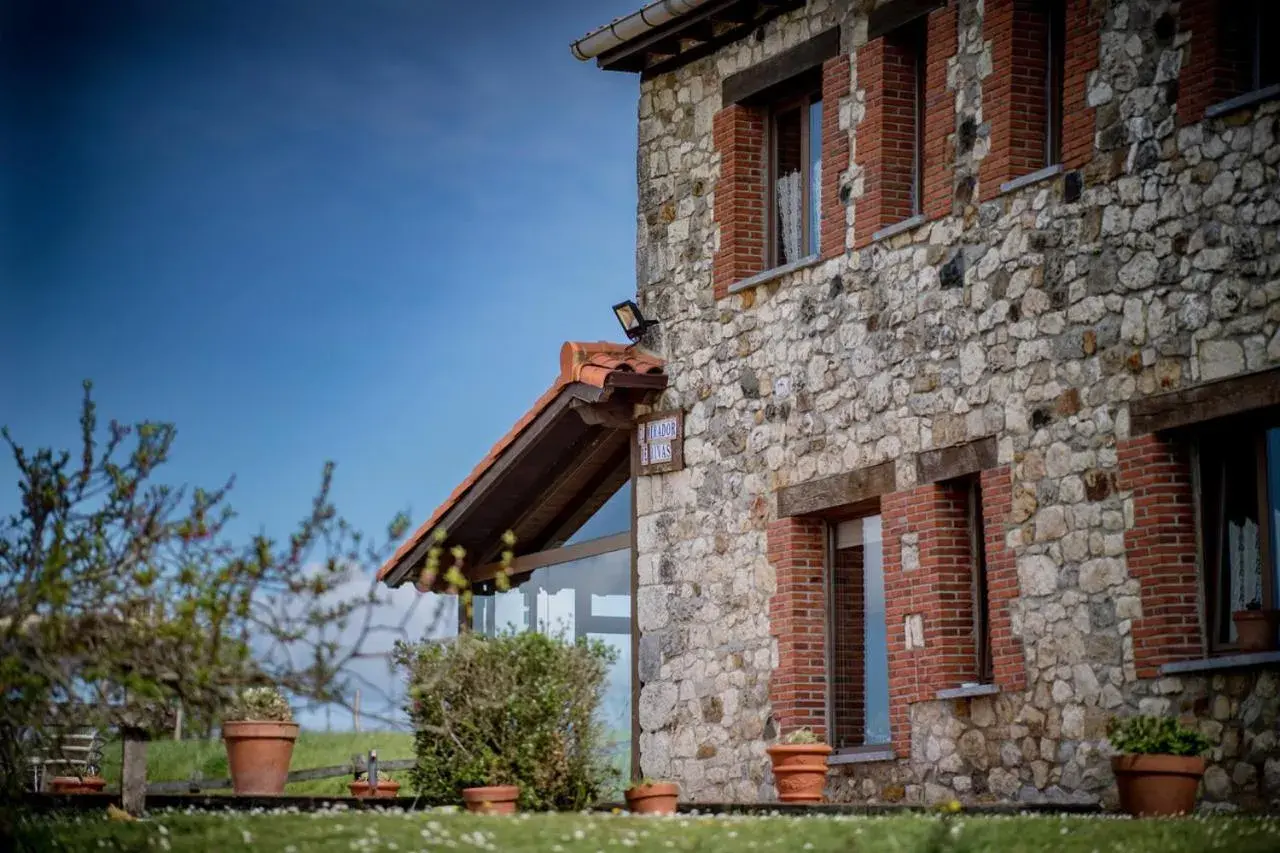 Property building in El Mirador de Rivas Property building in El Mirador de Rivas