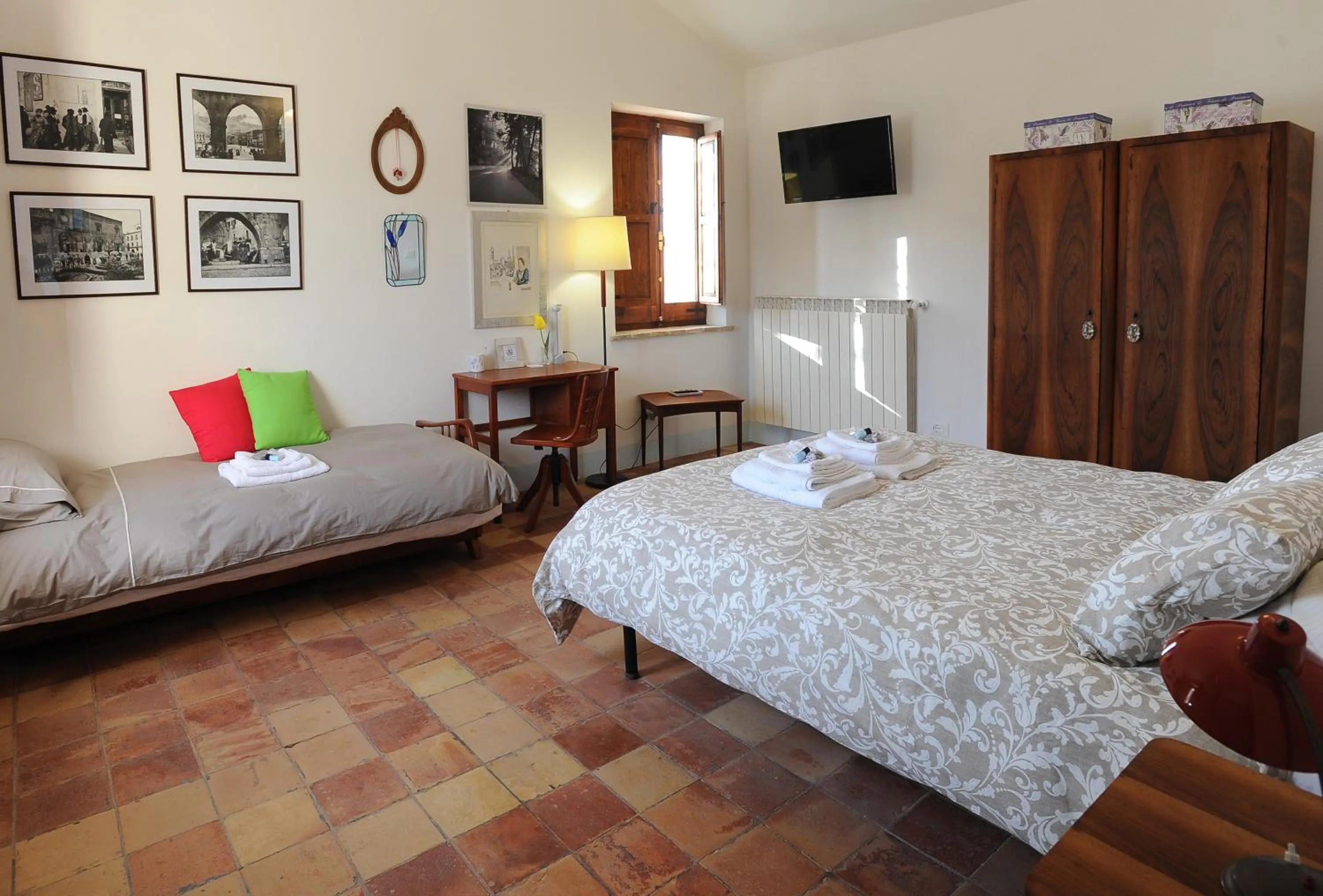 Bed in B&B Conca Del Pretore