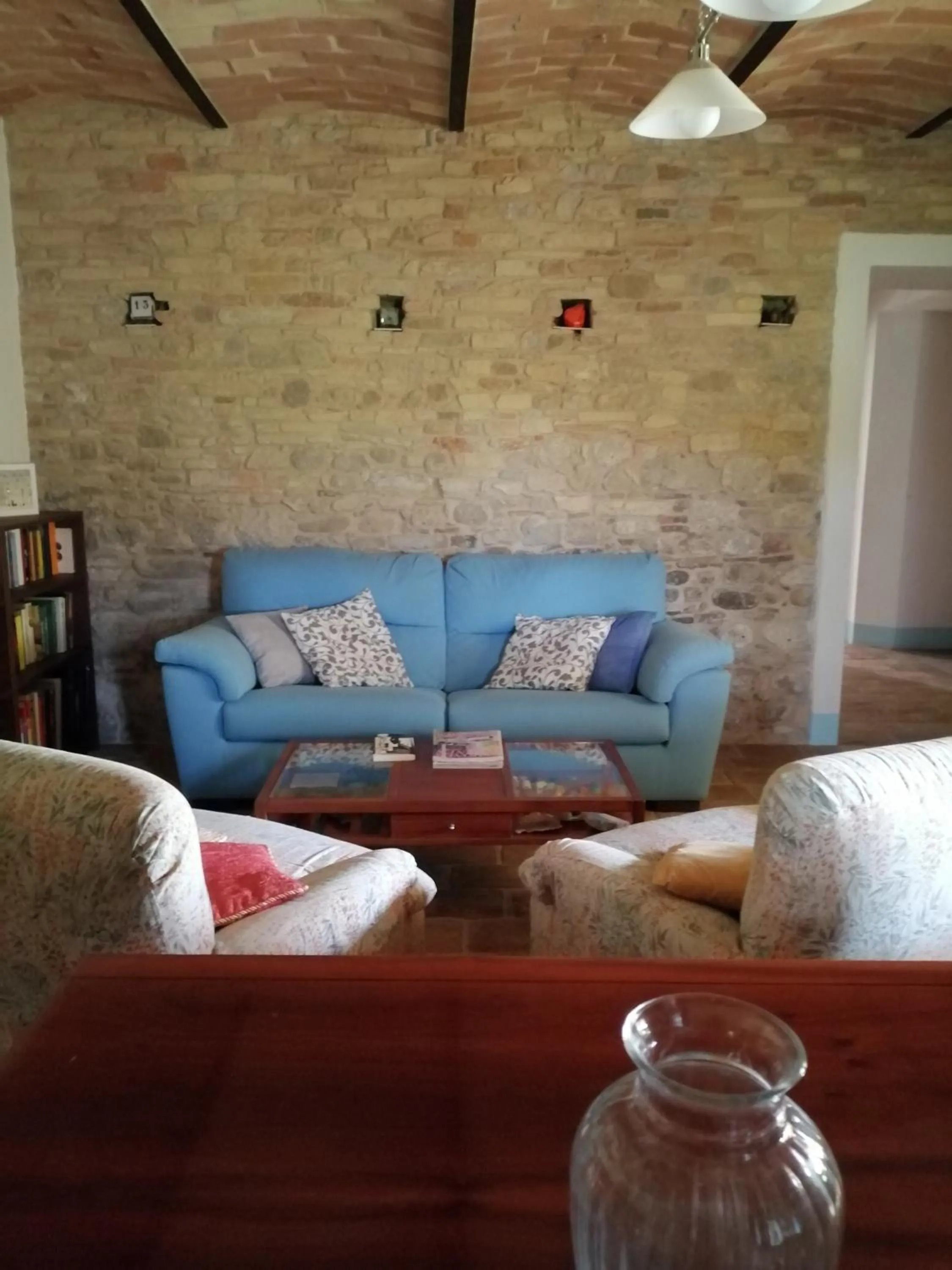 Communal lounge/ TV room in B&B Conca Del Pretore