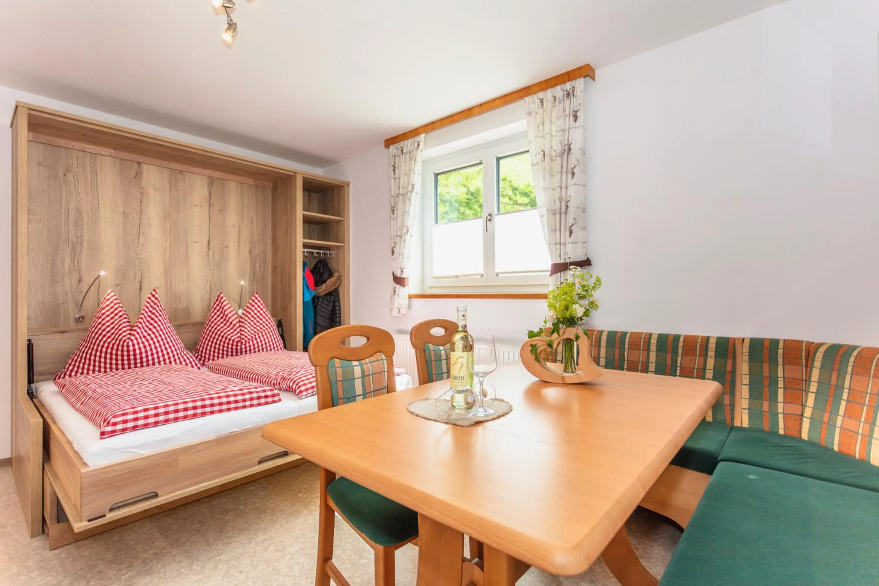 Living room, Bed in Haus Schwaighofer