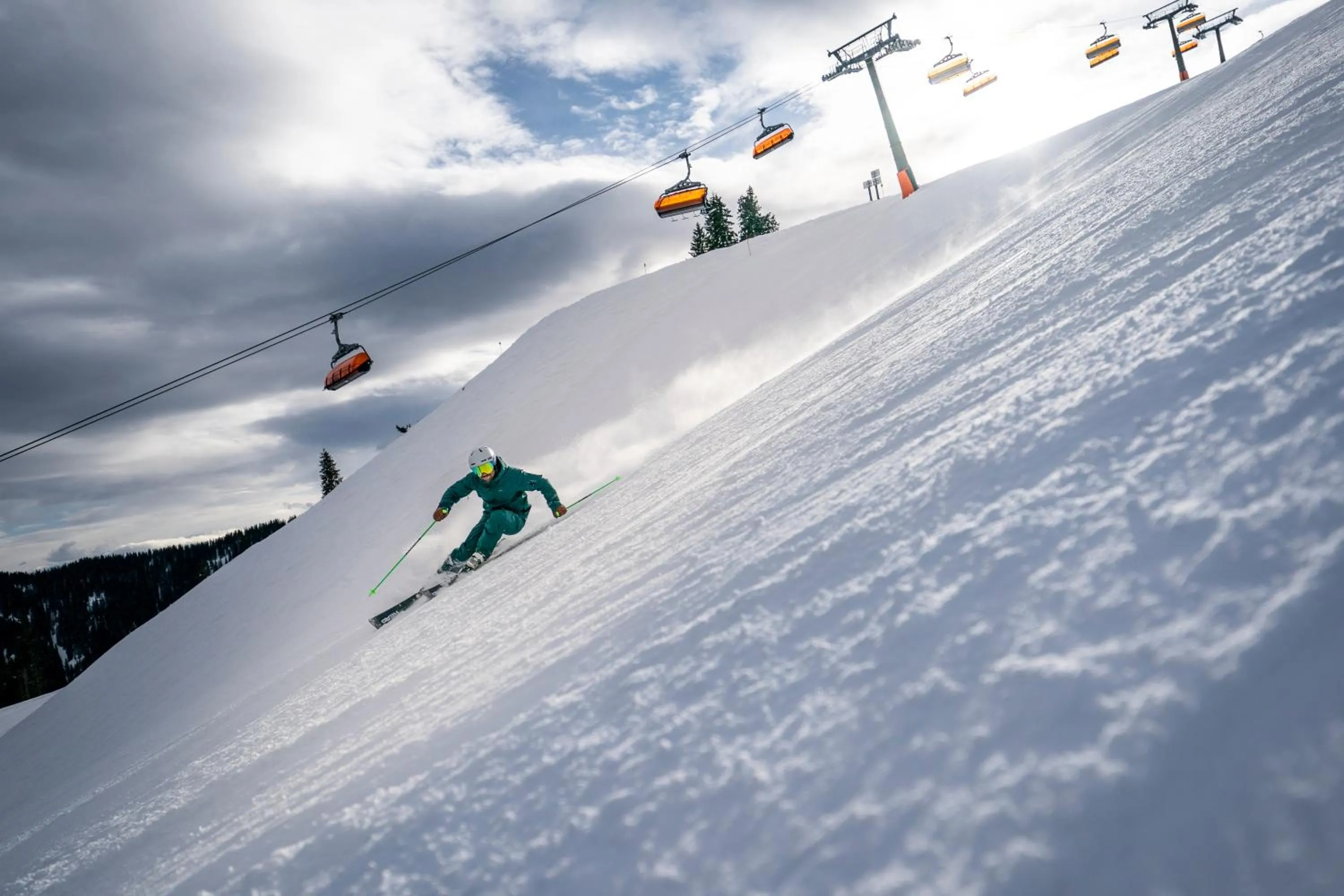 Skiing in Haus Schwaighofer