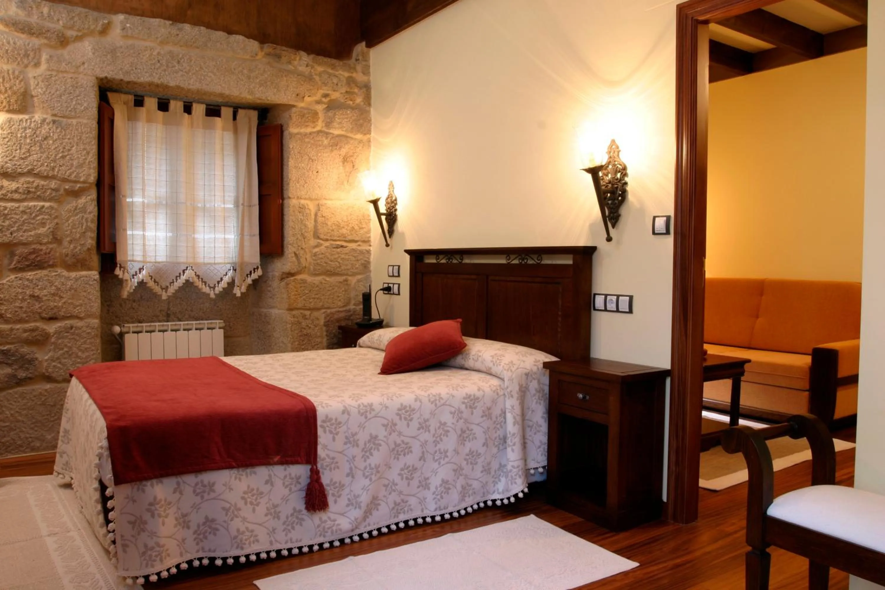 Photo of the whole room, Bed in Hotel O Portelo Rural