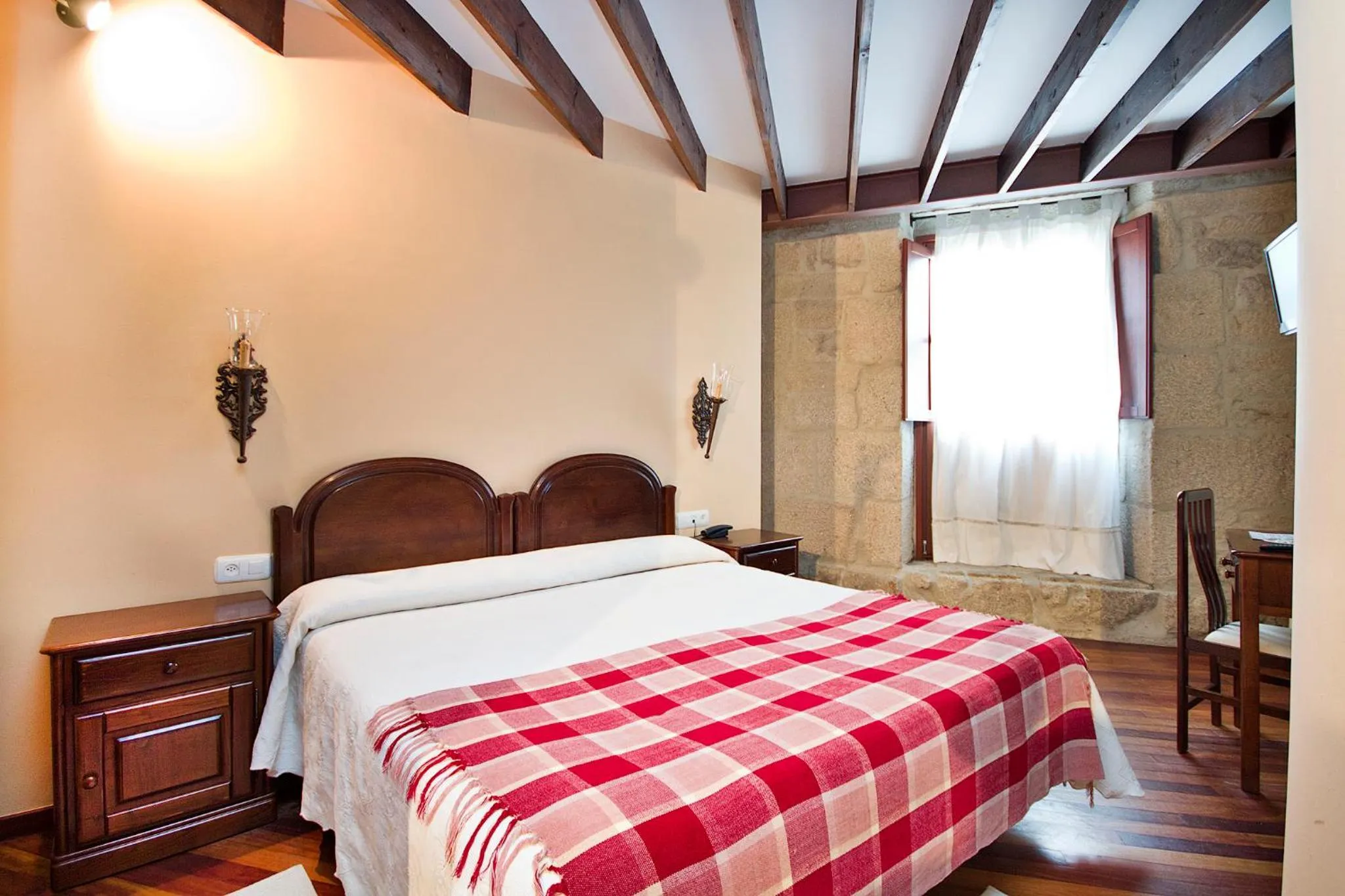 Photo of the whole room, Bed in Hotel O Portelo Rural