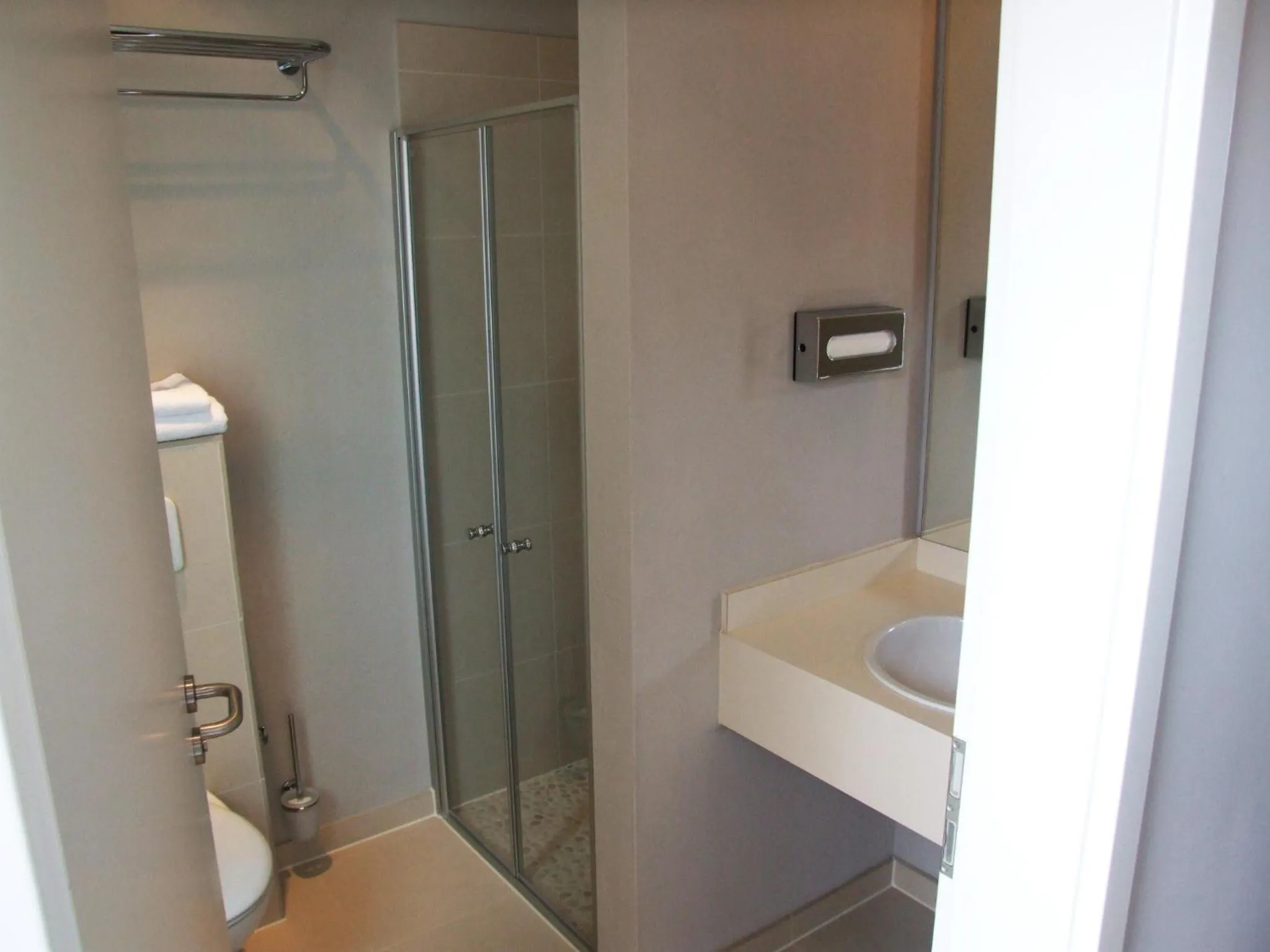 Shower in Acedo Land- und Sporthotel Levenhagen Greifswald