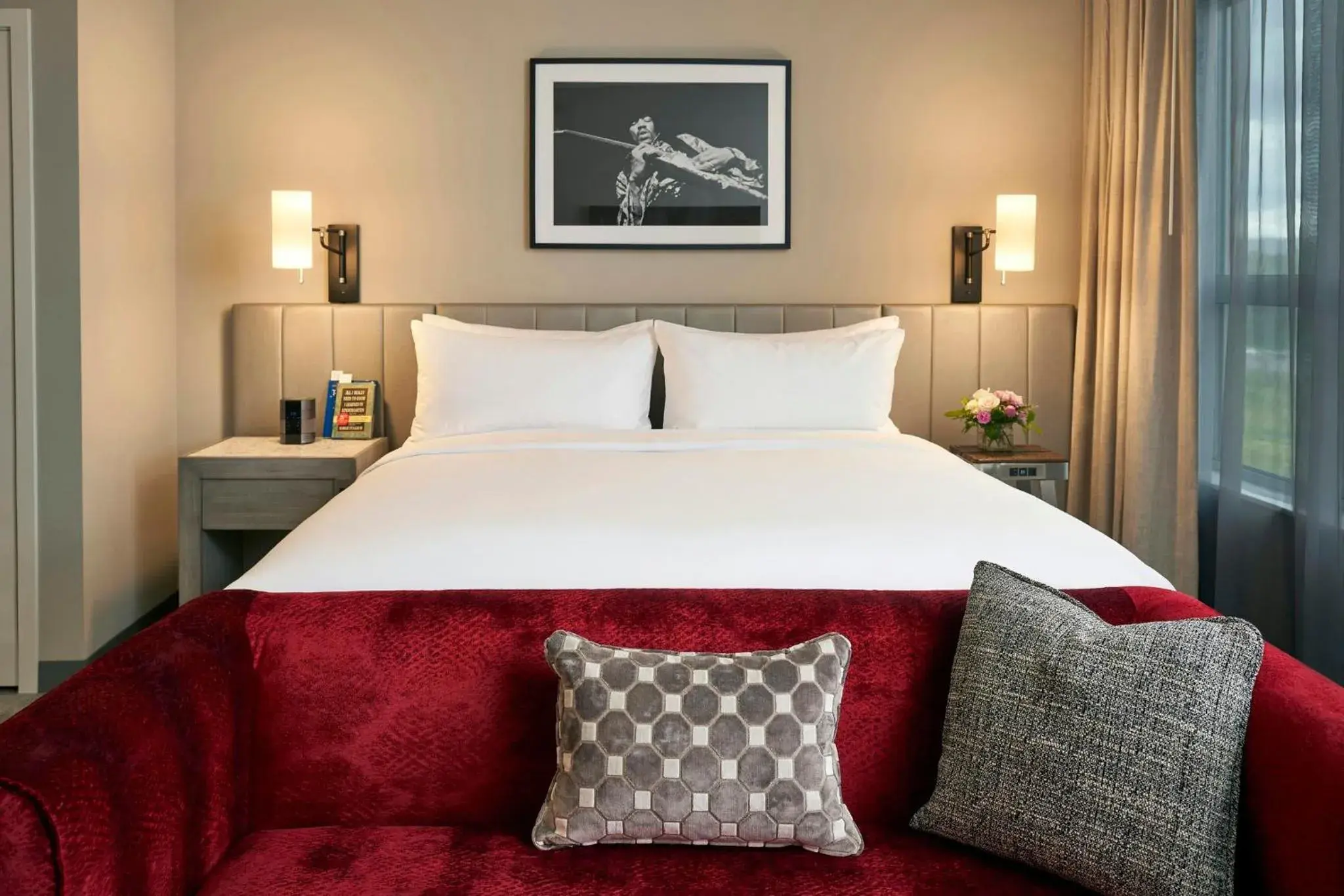 Photo of the whole room, Bed in Archer Hotel Seattle/Redmond Photo of the whole room, Bed in Archer Hotel Seattle/Redmond