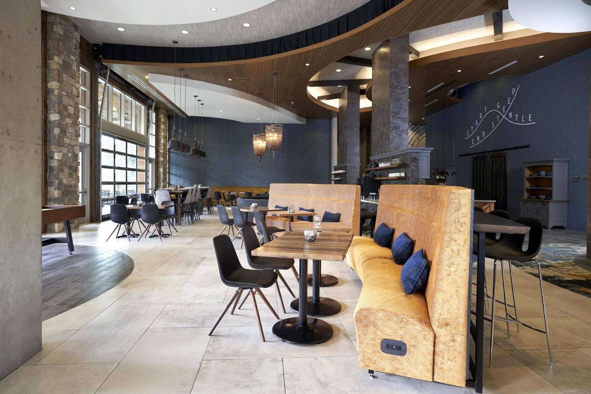 Lounge or bar in Archer Hotel Seattle/Redmond