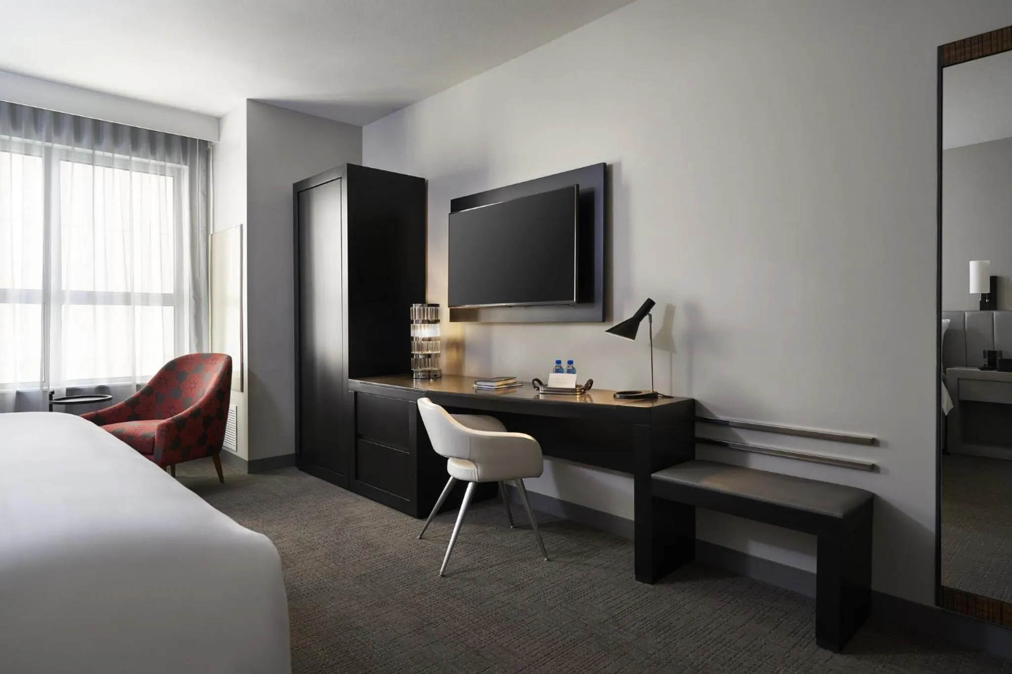 Bedroom, Bed in Archer Hotel Seattle/Redmond