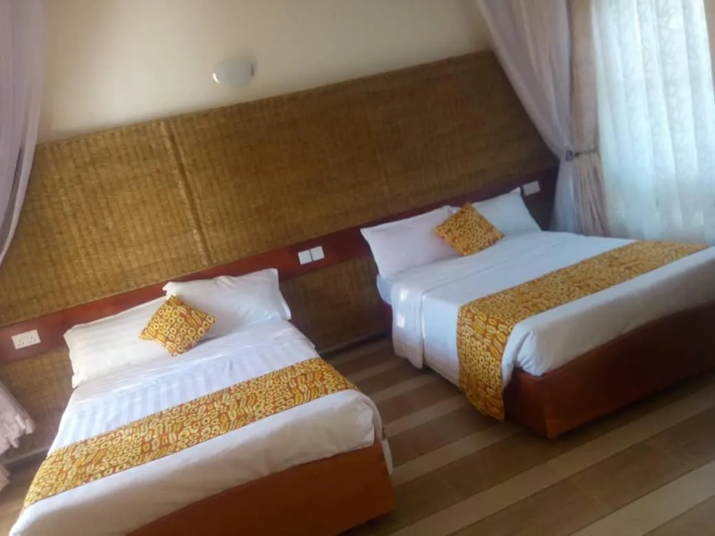 Photo of the whole room, Bed in Tooro Fairway Hotel