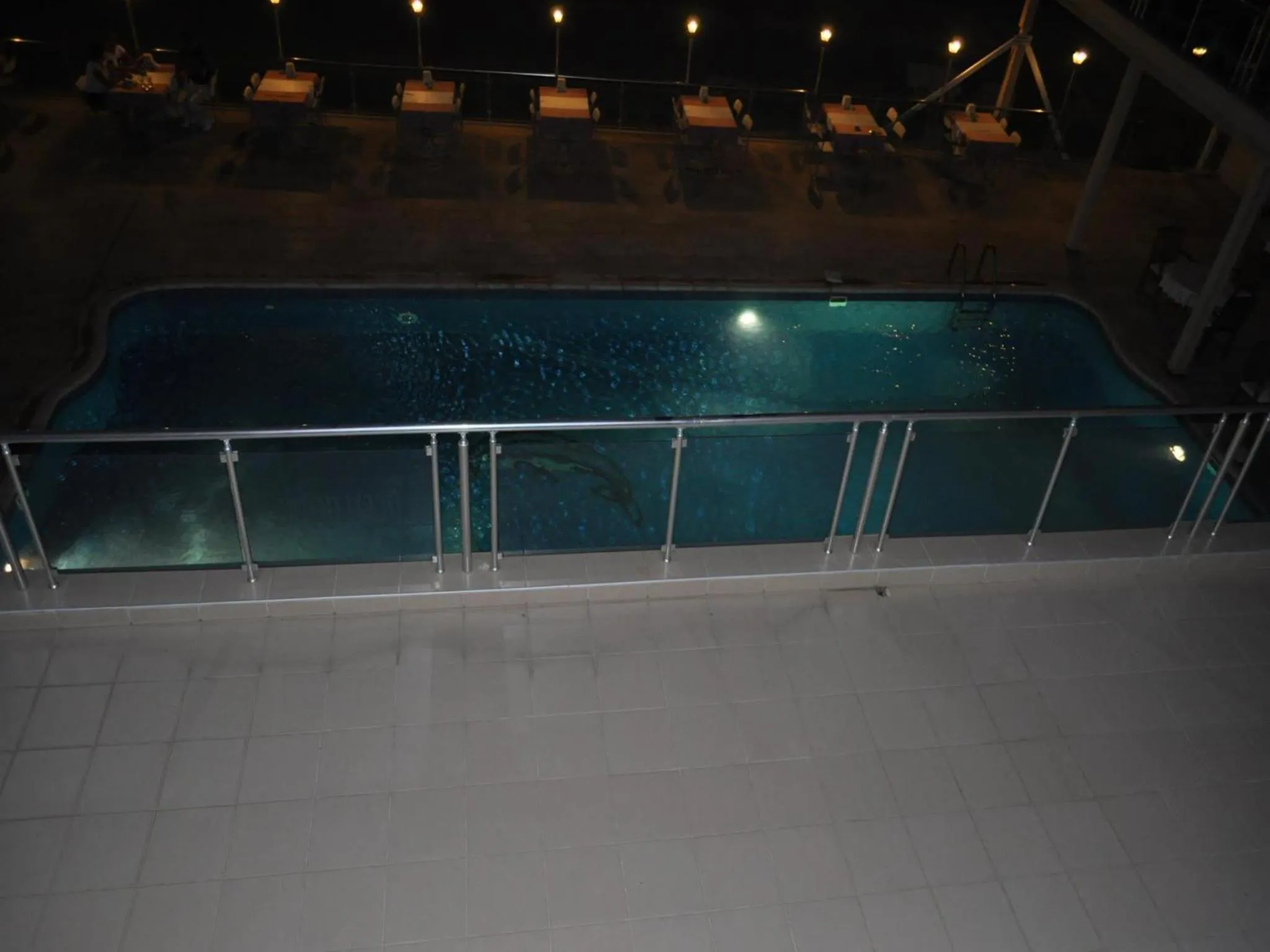 Night in Ucem Hotel Golden Sea