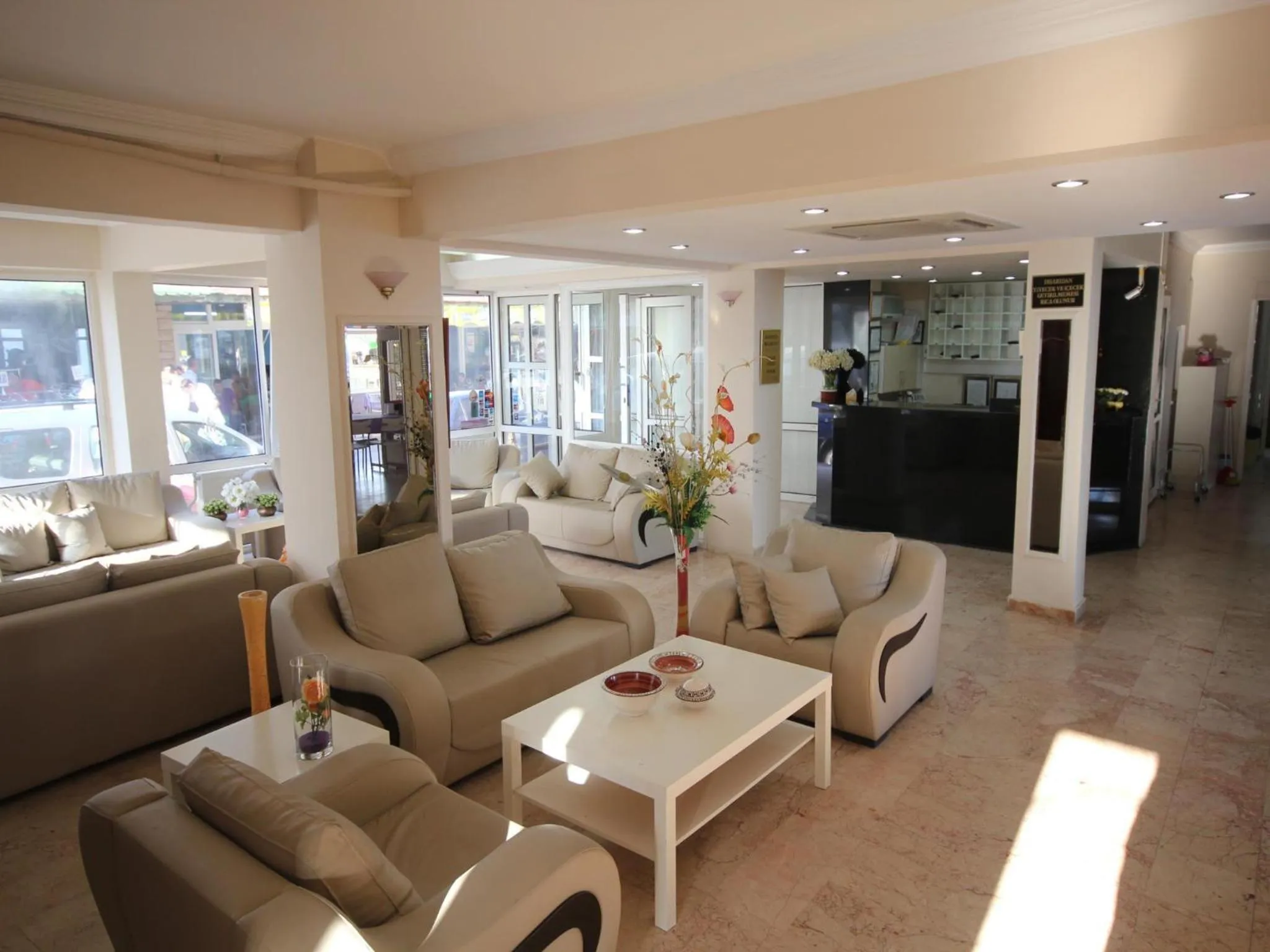 Lobby or reception in Ucem Hotel Golden Sea